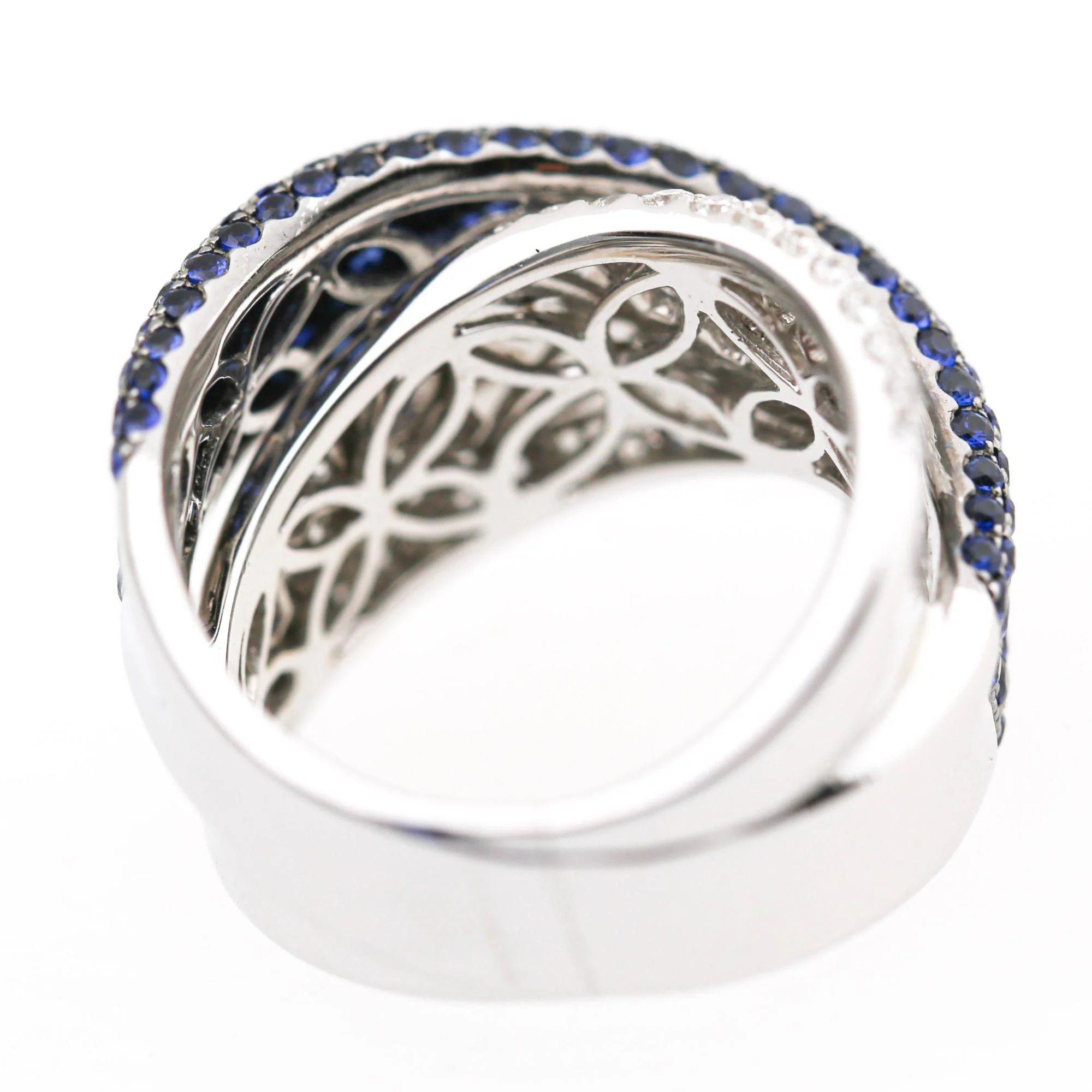 3.72 Carat Blue Sapphire & Diamond Pave 18K Crossover Band Ring - Image 7