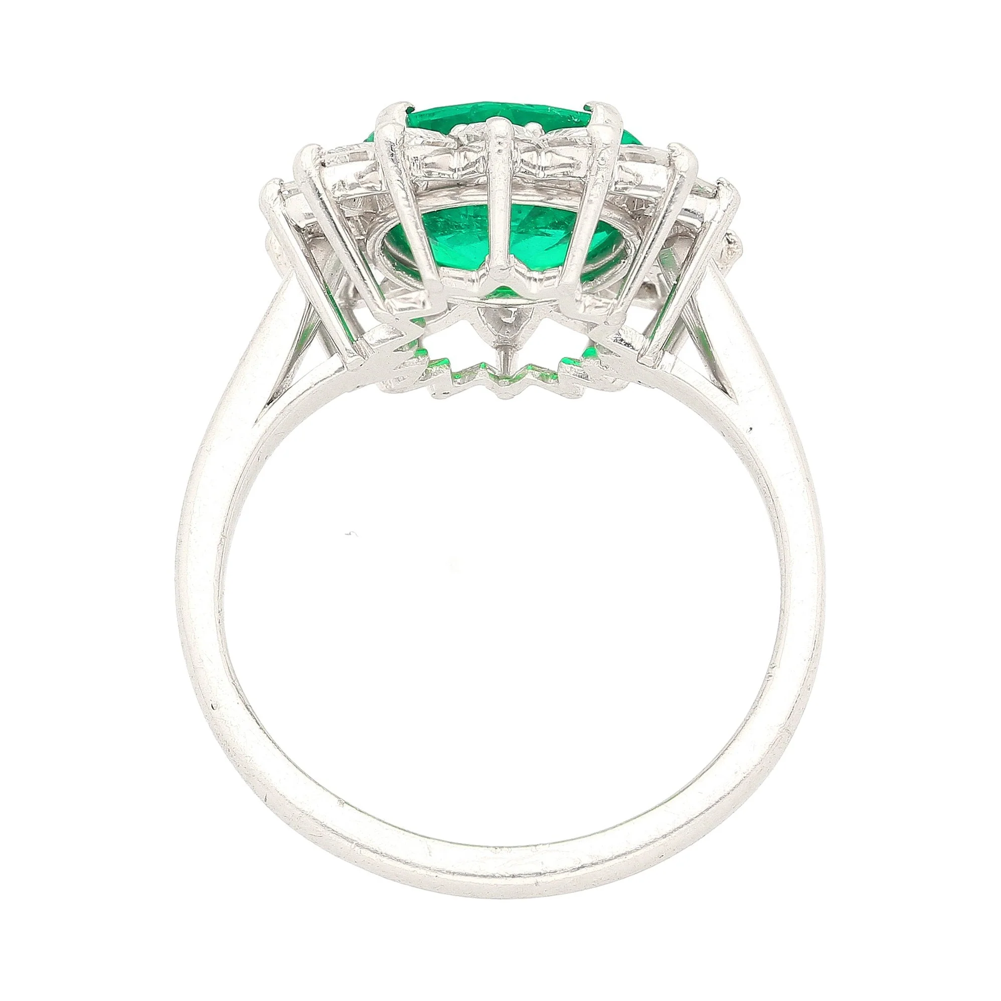 3.02 Carat Vivid Green Round Cut Colombian Emerald and Diamond Halo Platinum Ring - Image 4