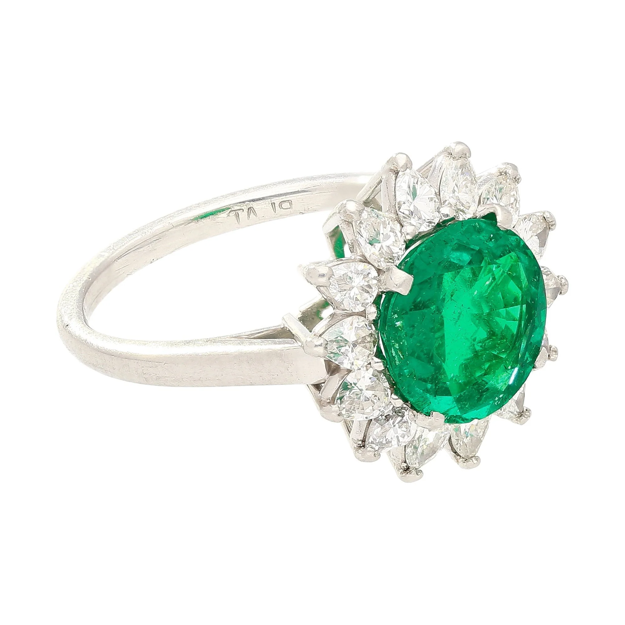 3.02 Carat Vivid Green Round Cut Colombian Emerald and Diamond Halo Platinum Ring - Image 5