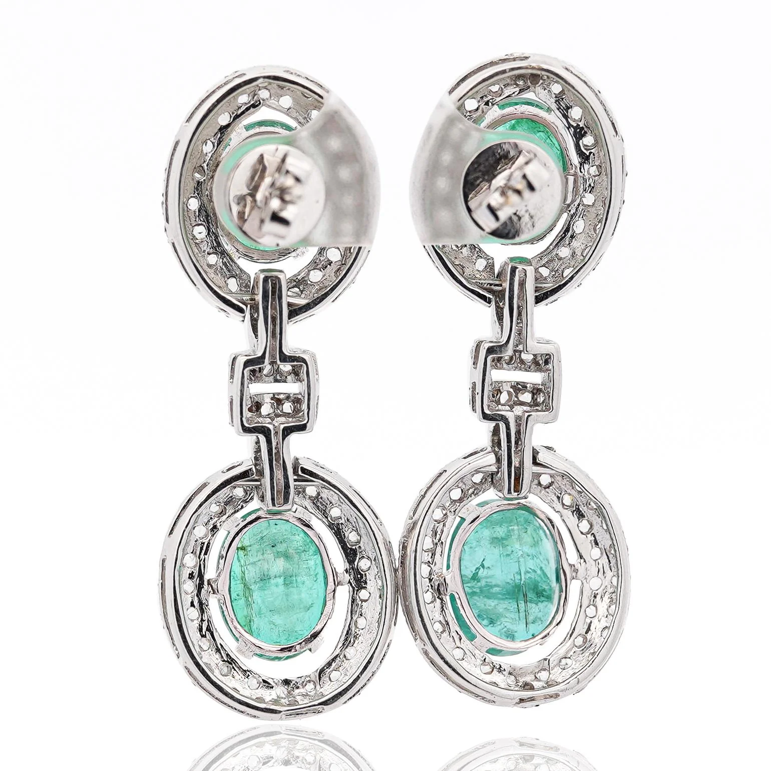 32 Carat Emerald and Rose-Cut Diamond Necklace & Earring Set in 18K Gold - Image 5