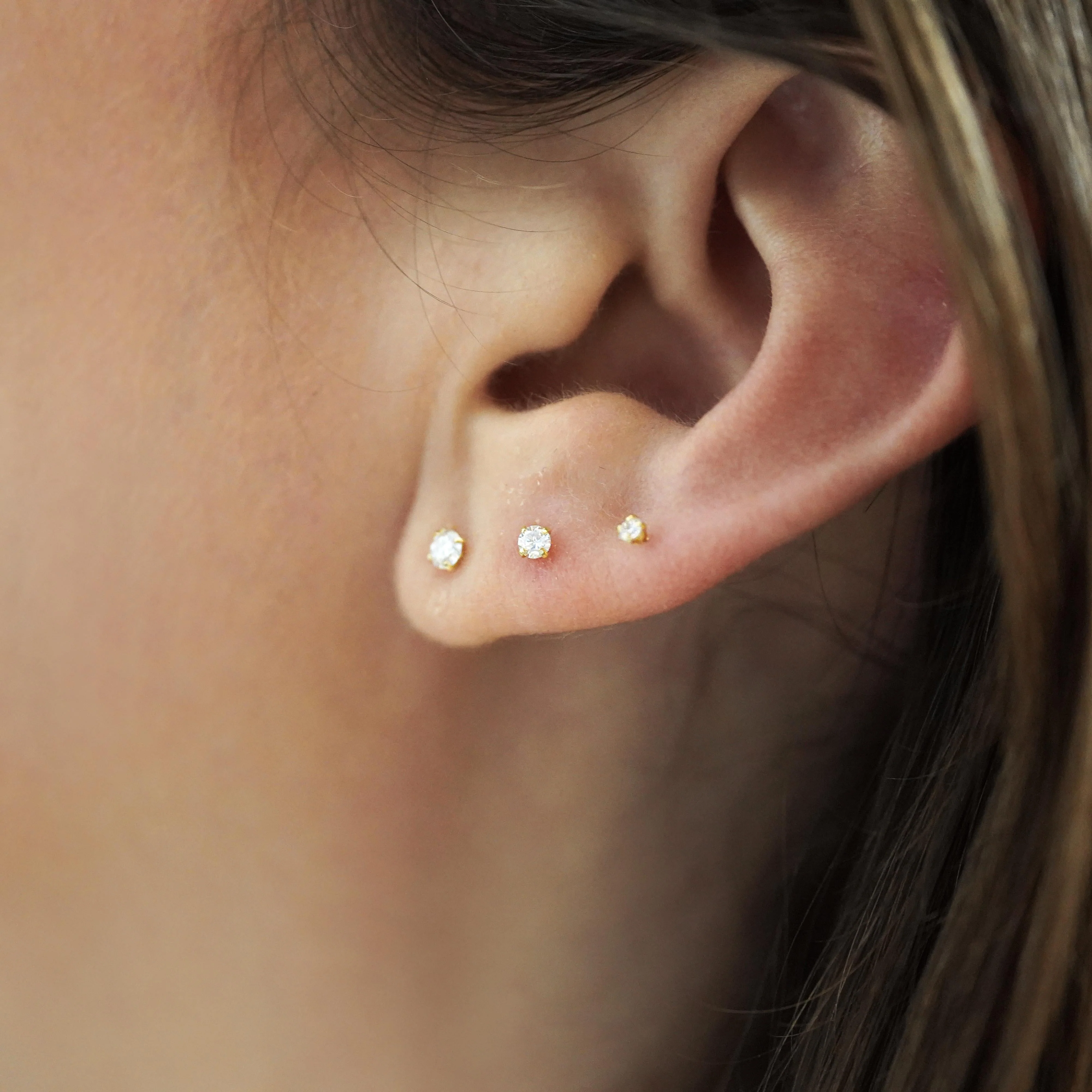 3mm Diamond 14K Gold Flat Back Single Stud Earring - Image 3
