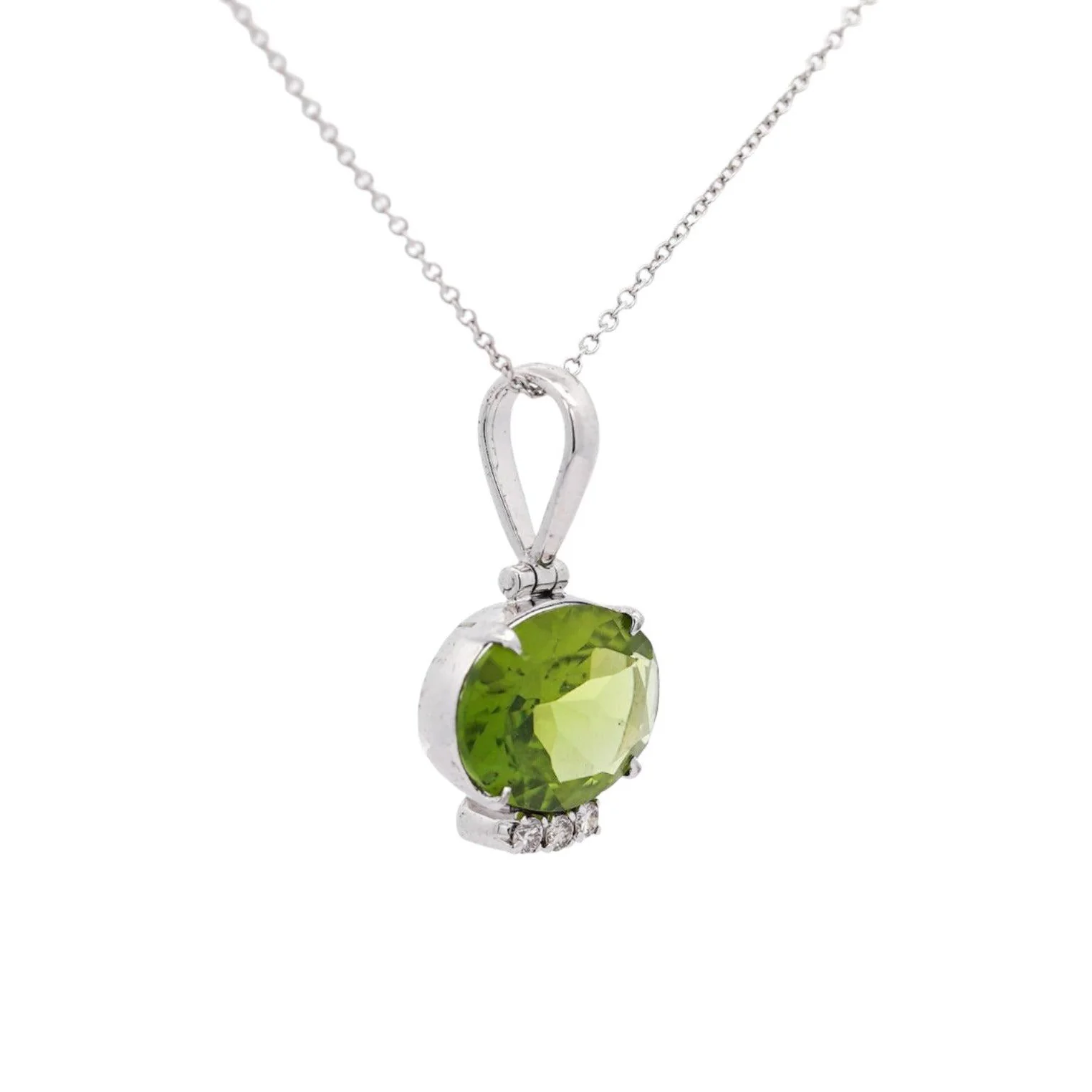 4.09 Carat Peridot Pendant Necklace in 18K White Gold Cable Chain - Image 4