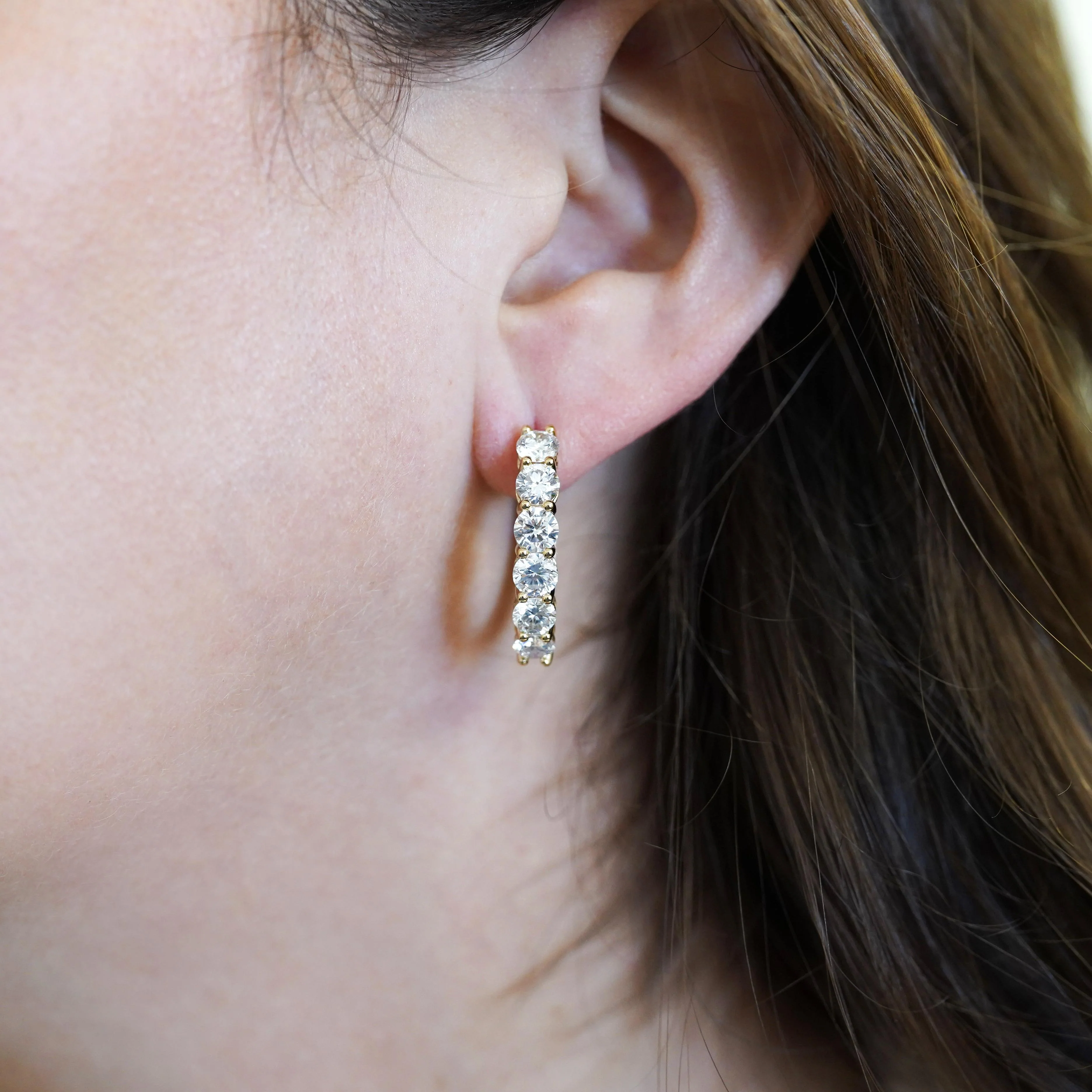 4.10 Carat Round Cut Lab Grown Diamond in 14K Yellow Gold Clip-On Hoop Earring - Image 6
