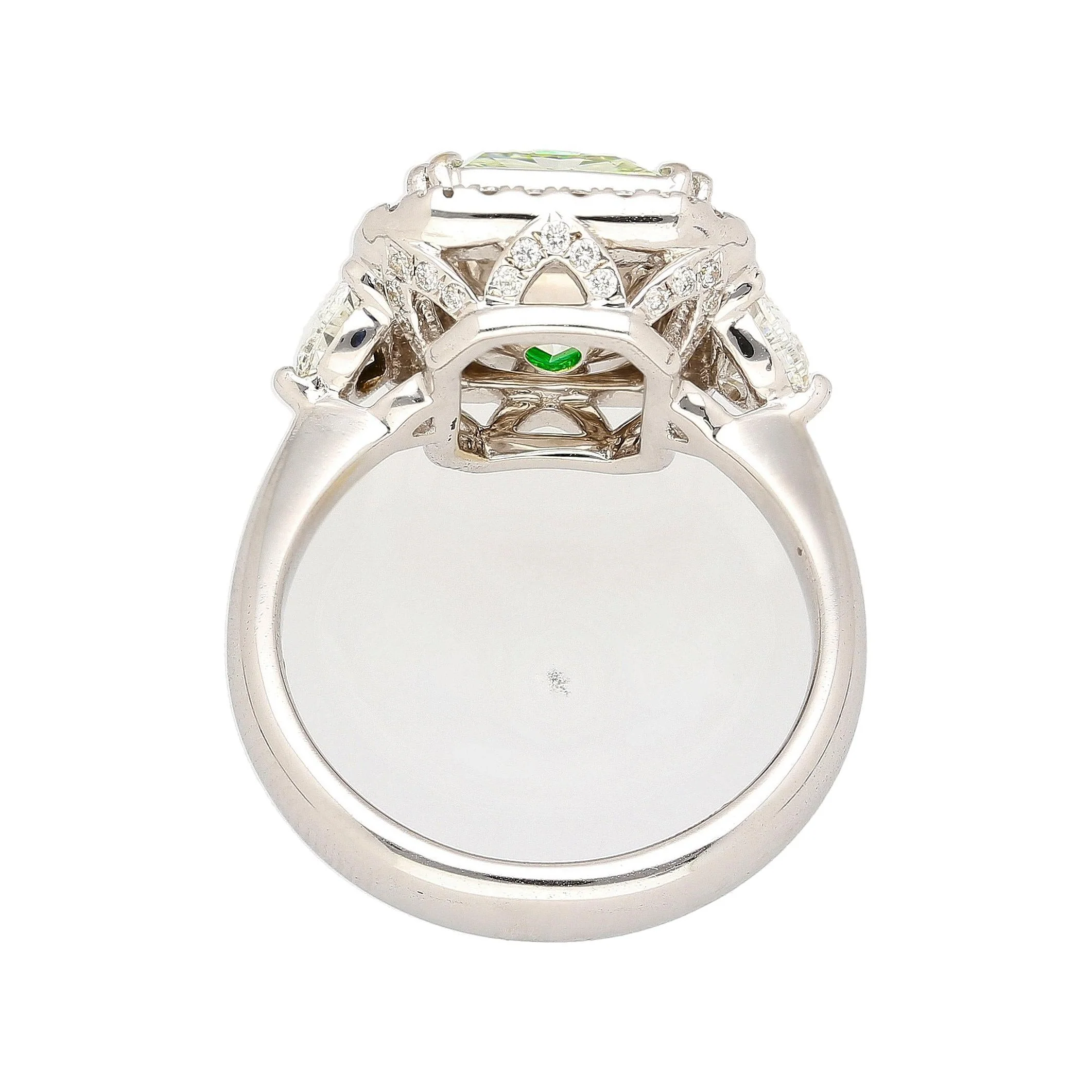 4.26 Carat Radiant Cut Fancy Yellowish Green SI1 Clarity Diamond Ring - Image 7