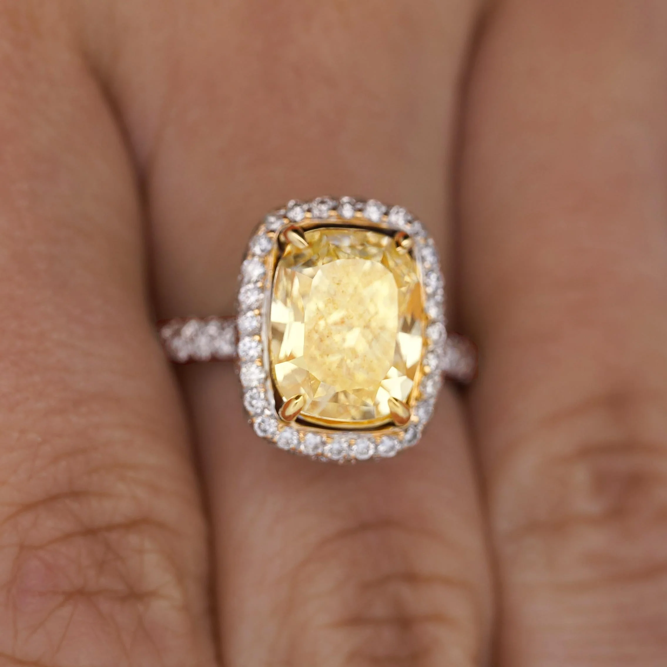 4.36 Carat Elongated Cushion Fancy Yellow Diamond Halo 18K Engagement Ring - Image 8