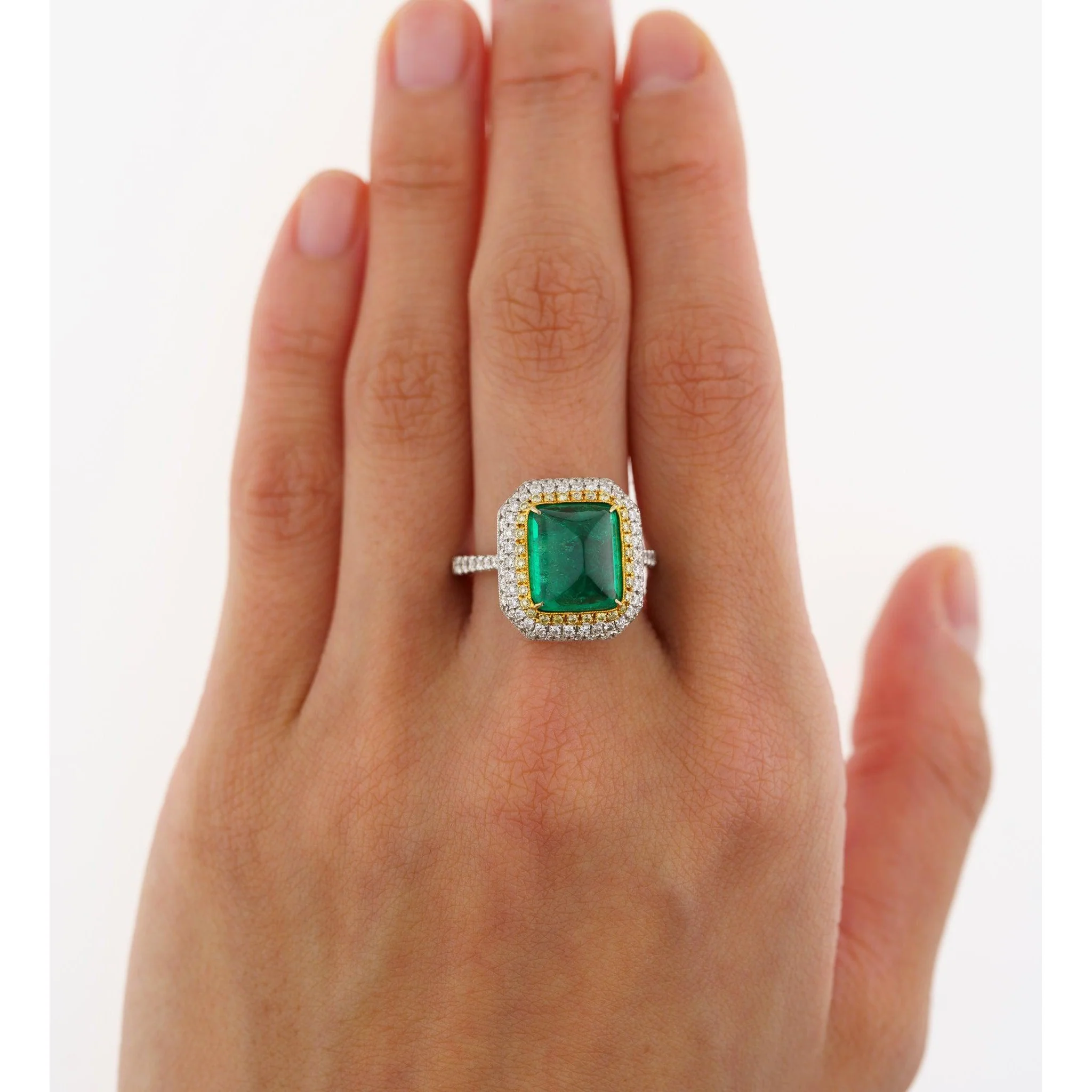 4.49 Carat Sugarloaf Cabochon Cut Colombian Emerald and Diamond Halo Ring in 18k White Gold - Image 9