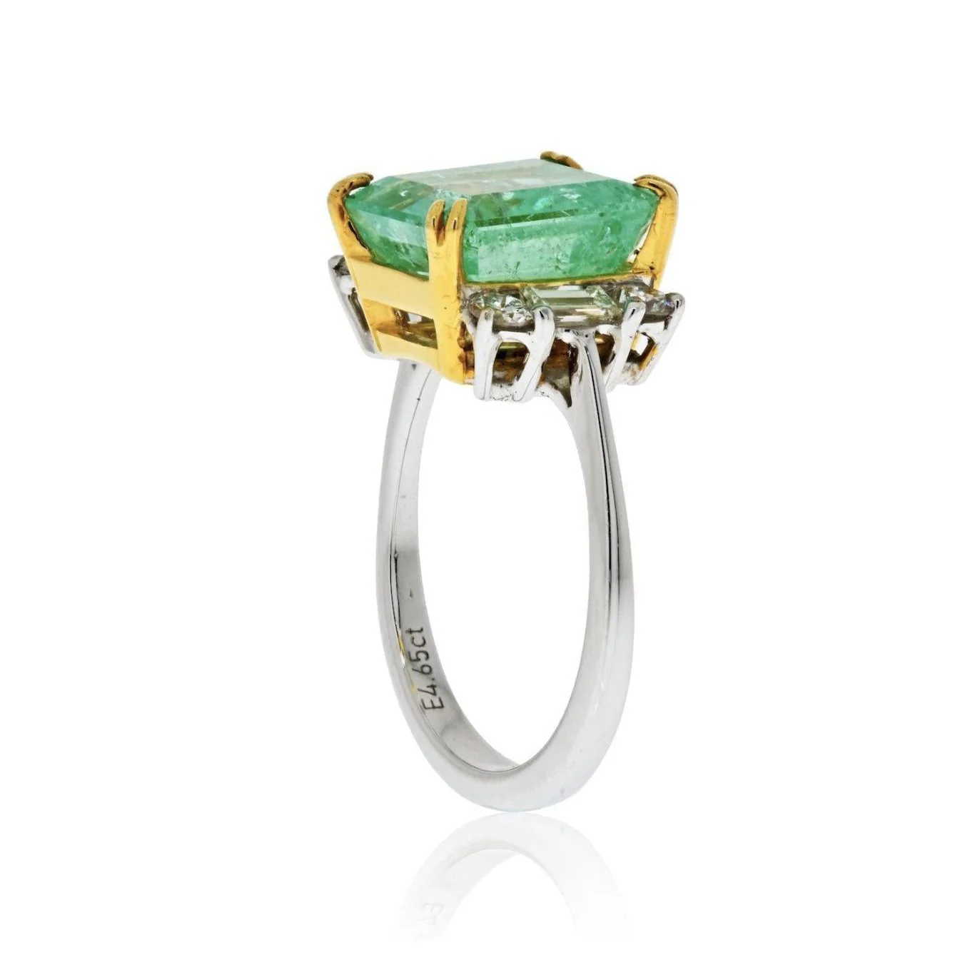 4.5 Carat Emerald Cut Colombian Emerald Ring in Thin 18k White and Yellow Gold - Image 2