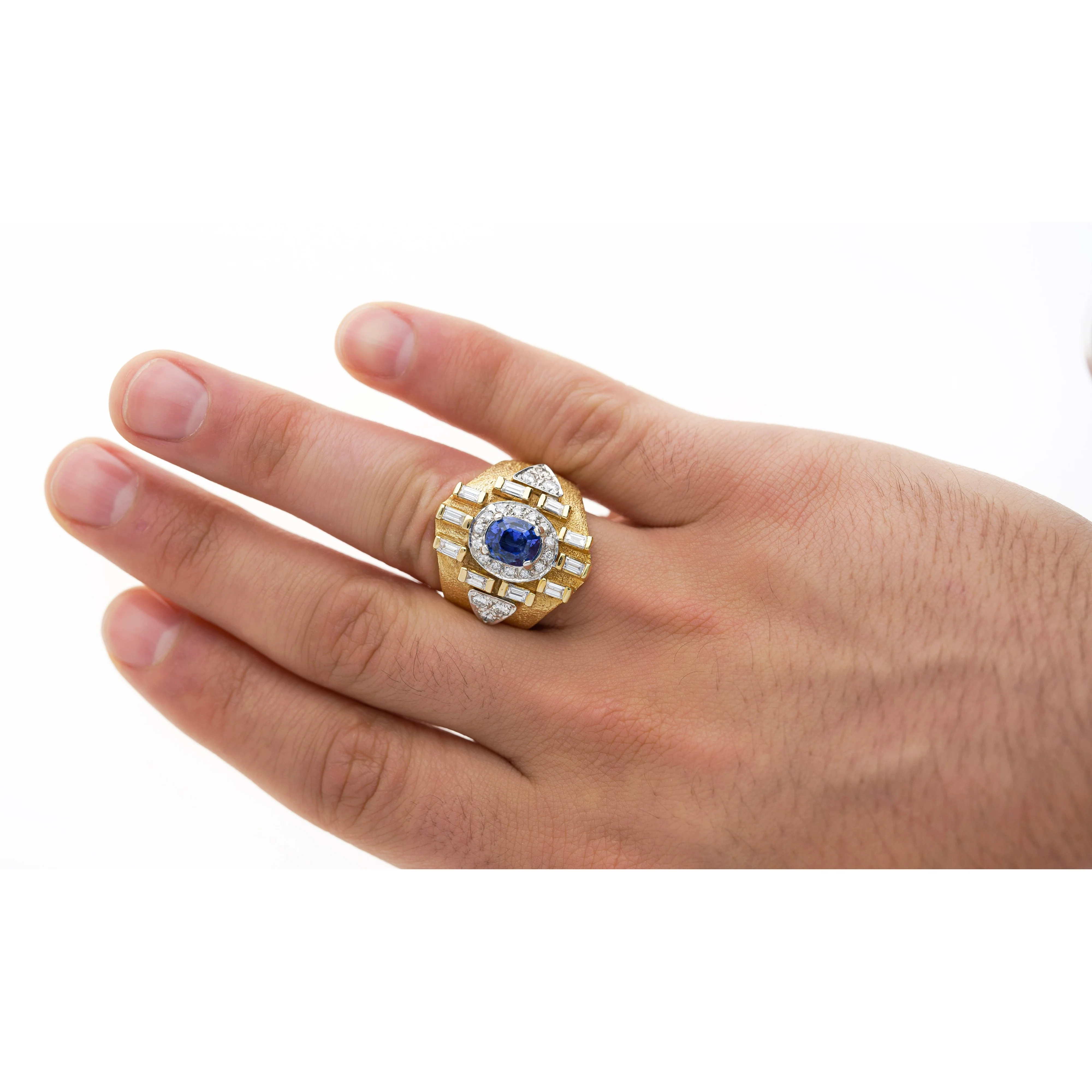Vintage 4.57 Carat Blue Sapphire & Baguette Diamond Mens Matte Finish Gold Ring - Image 7