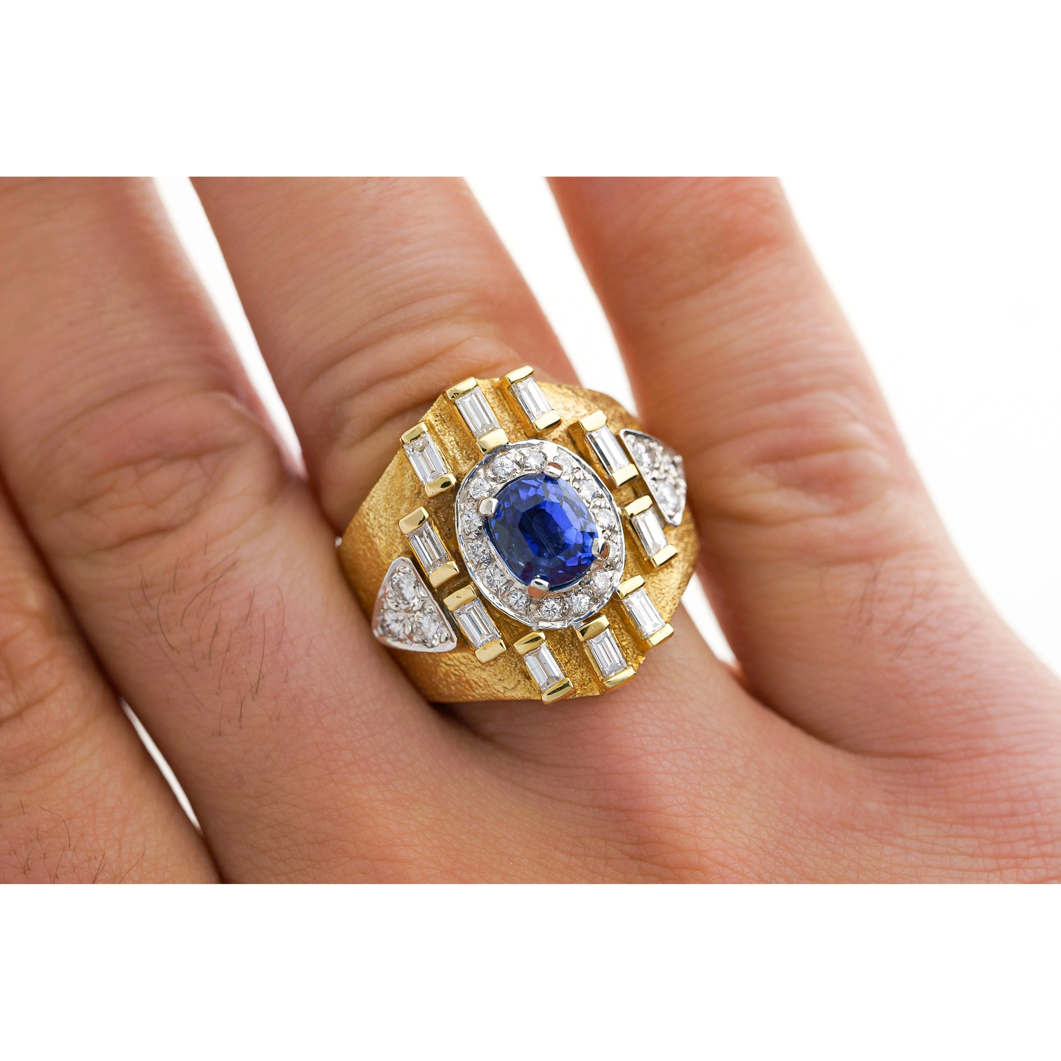 Vintage 4.57 Carat Blue Sapphire & Baguette Diamond Mens Matte Finish Gold Ring - Image 8