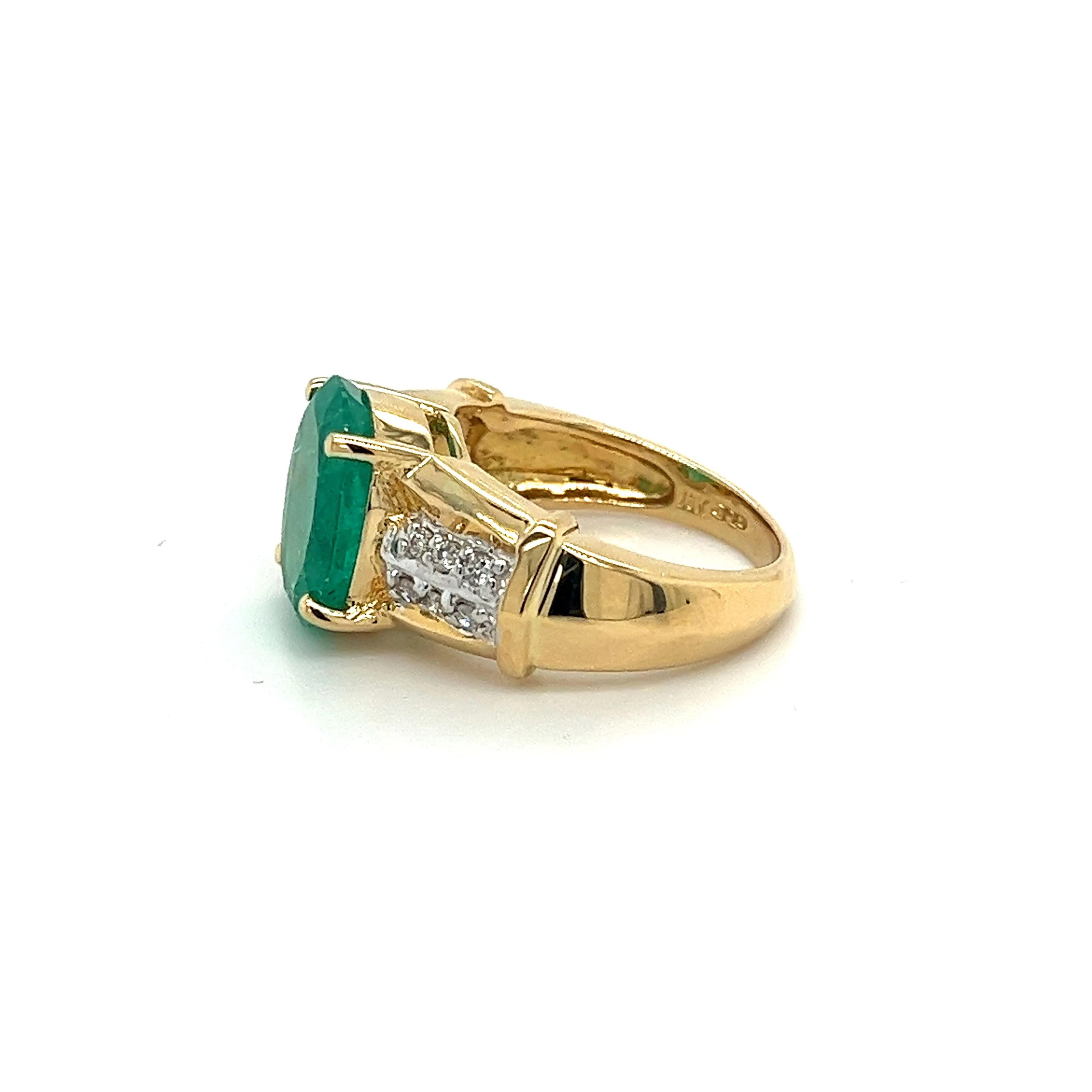 4.14 Carat Oval Cut Natural Emerald and Diamond Ring in 18K Yellow Gold - Image 3