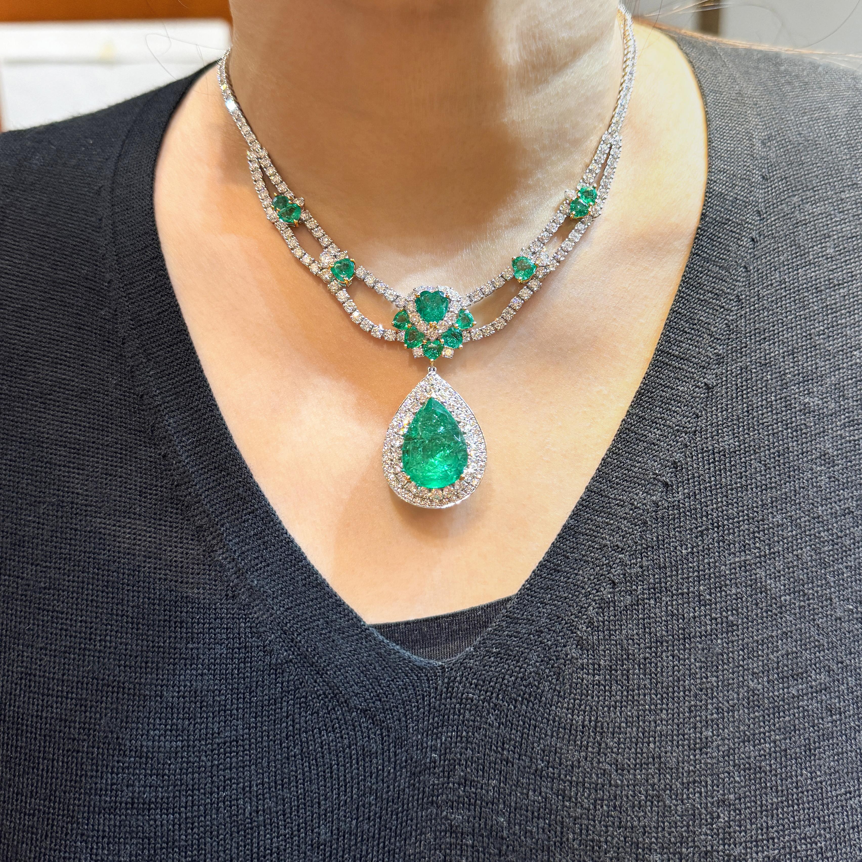 45.58 Carat TW Colombian Emerald & Diamond Chandelier Drop Necklace - Image 6
