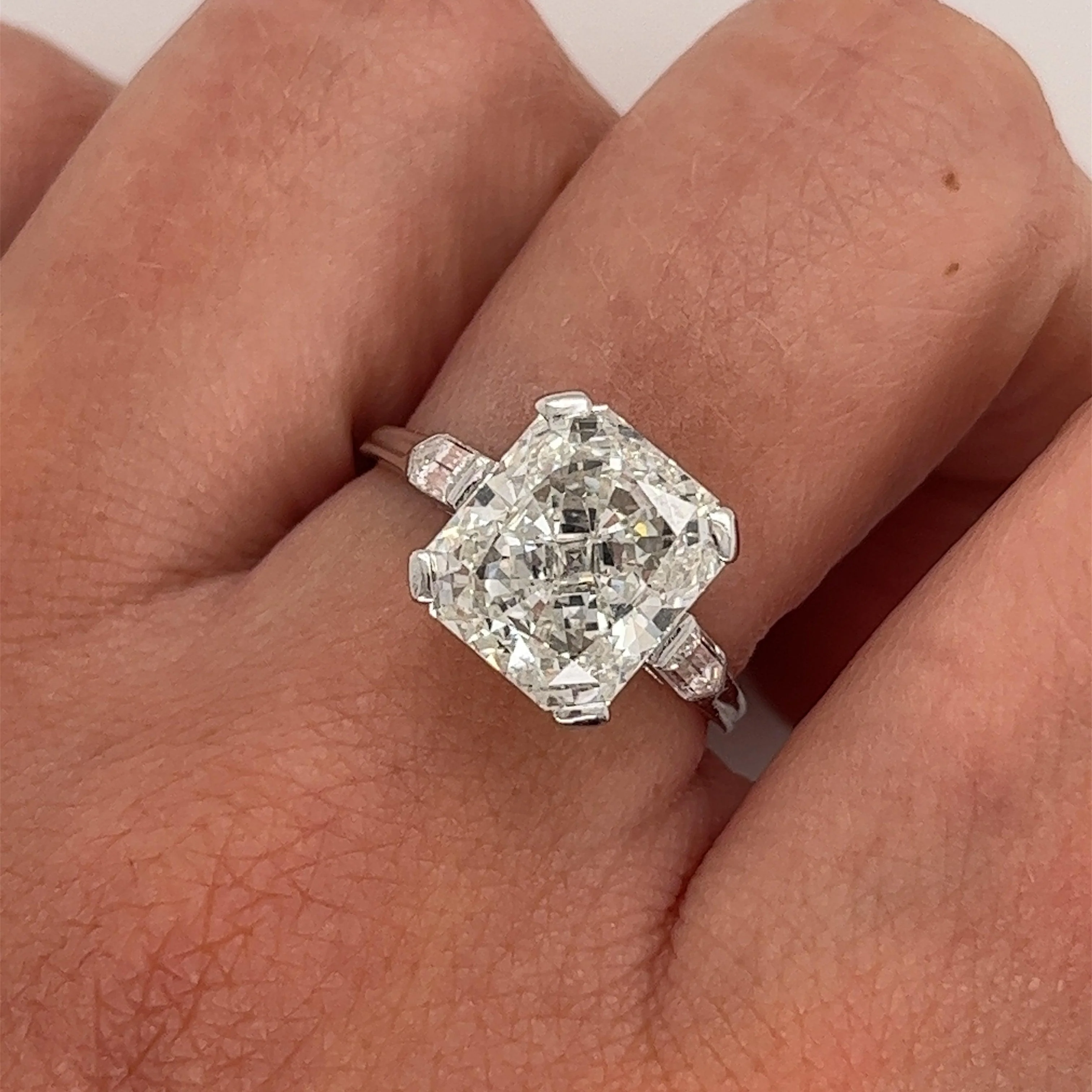 IGI Certified 5 Carat Lab Grown CVD Diamond Art Deco Engagement Ring in Platinum with 2 Bullet Cut Side Stones - Image 6