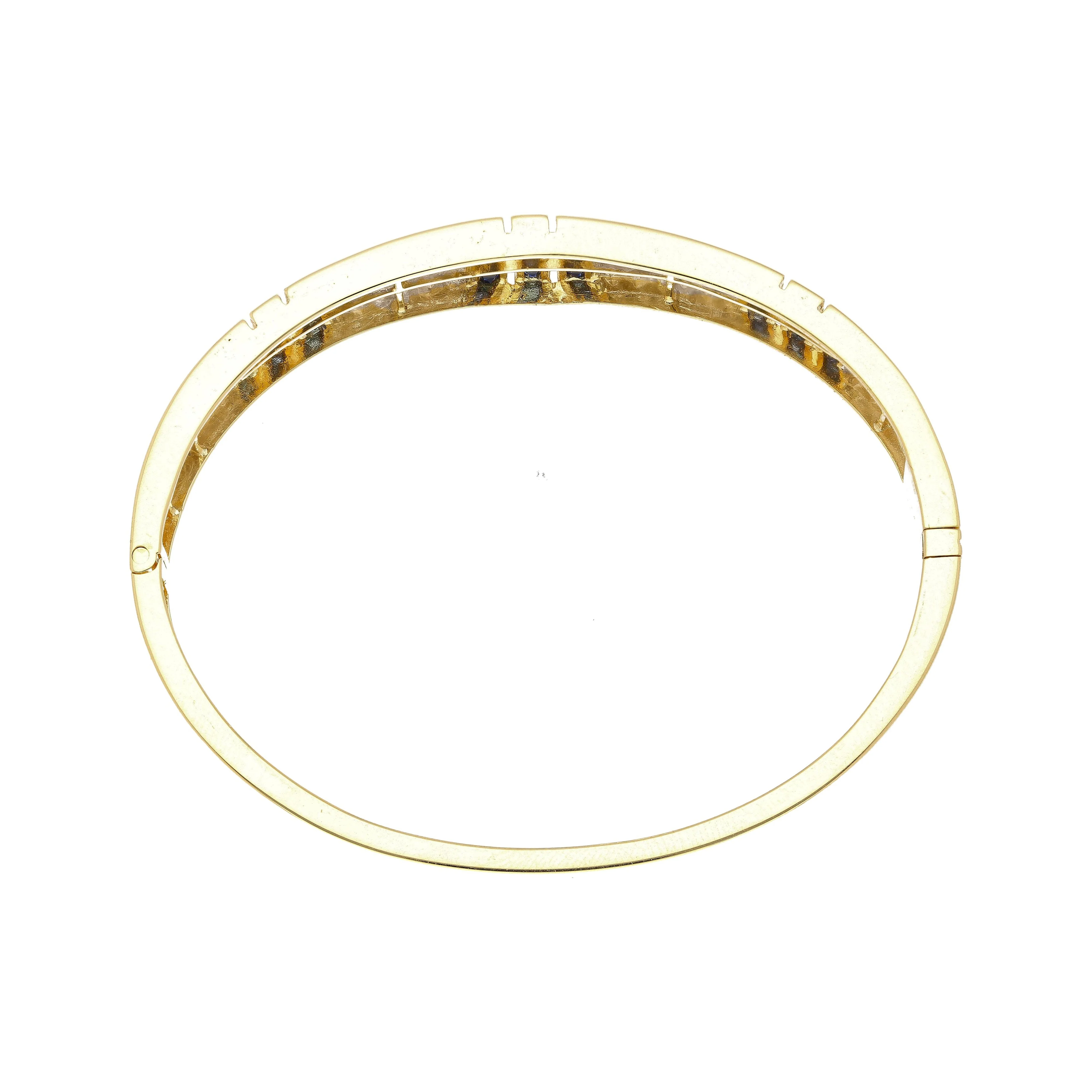 5.09 Carat Blue Sapphire and Diamond Bangle Bracelet in 18k Yellow Gold - Image 3