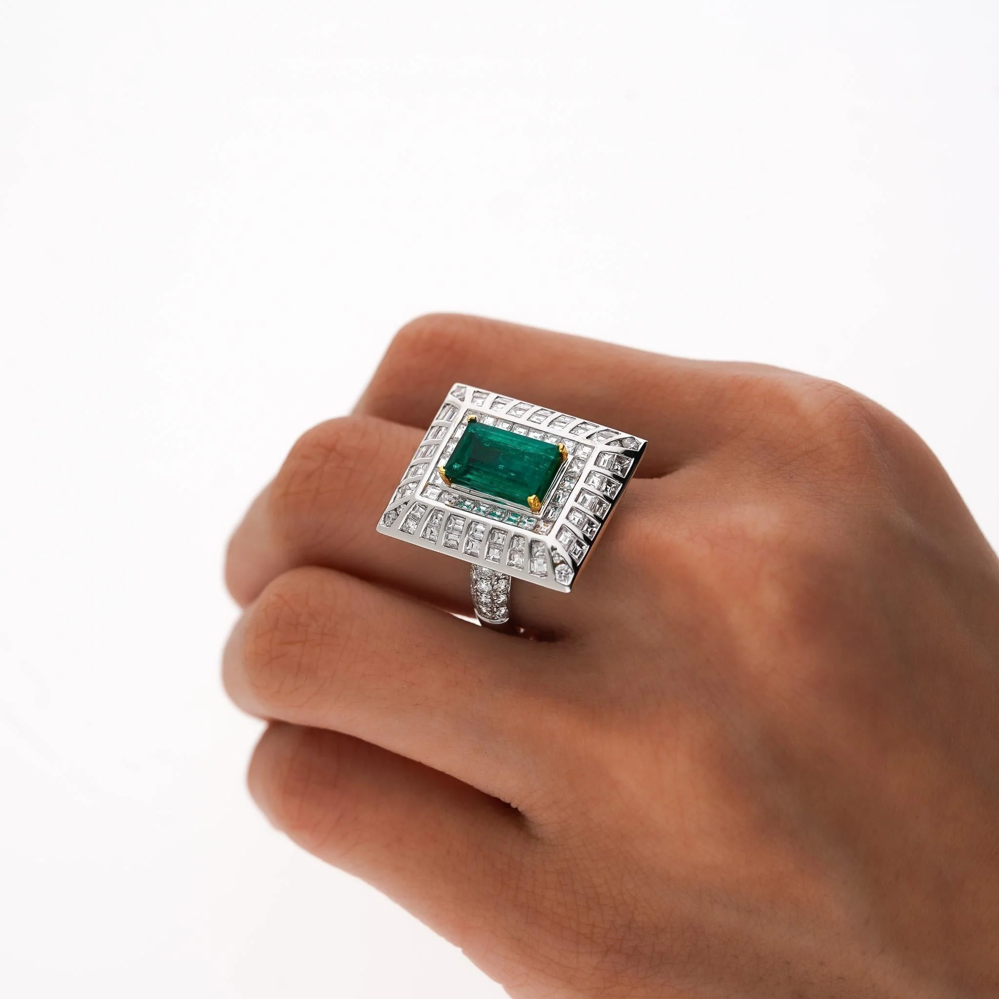5.17ct Colombian Emerald & Baguette Diamond Art Deco Frame Ring - Image 4