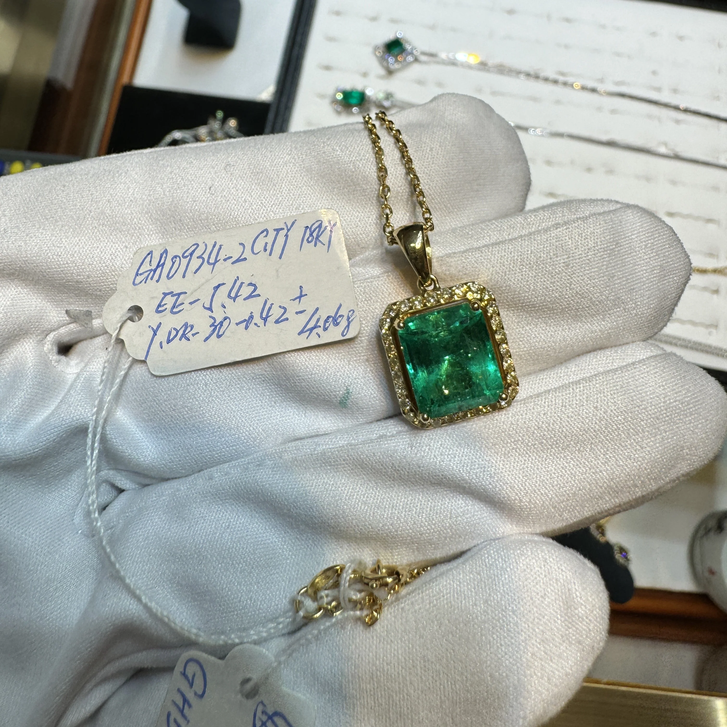 5.42 Carat Natural Emerald Pendant Necklace with Yellow Diamond Halo in 18k Gold - Image 11