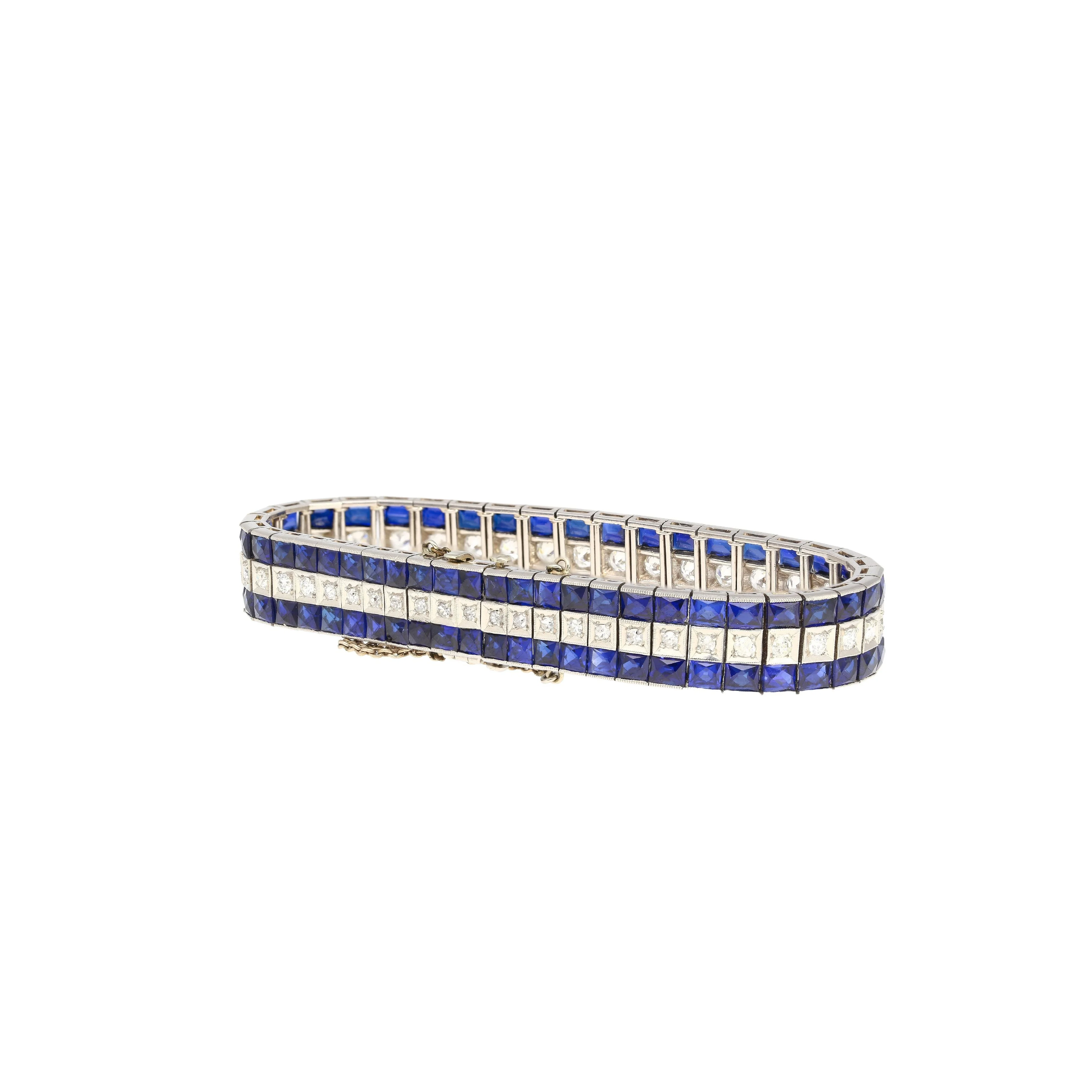 5.50 Carat Vintage Art Deco Platinum Bracelet With Diamonds and Princess-Cut Blue Sapphires - Image 2
