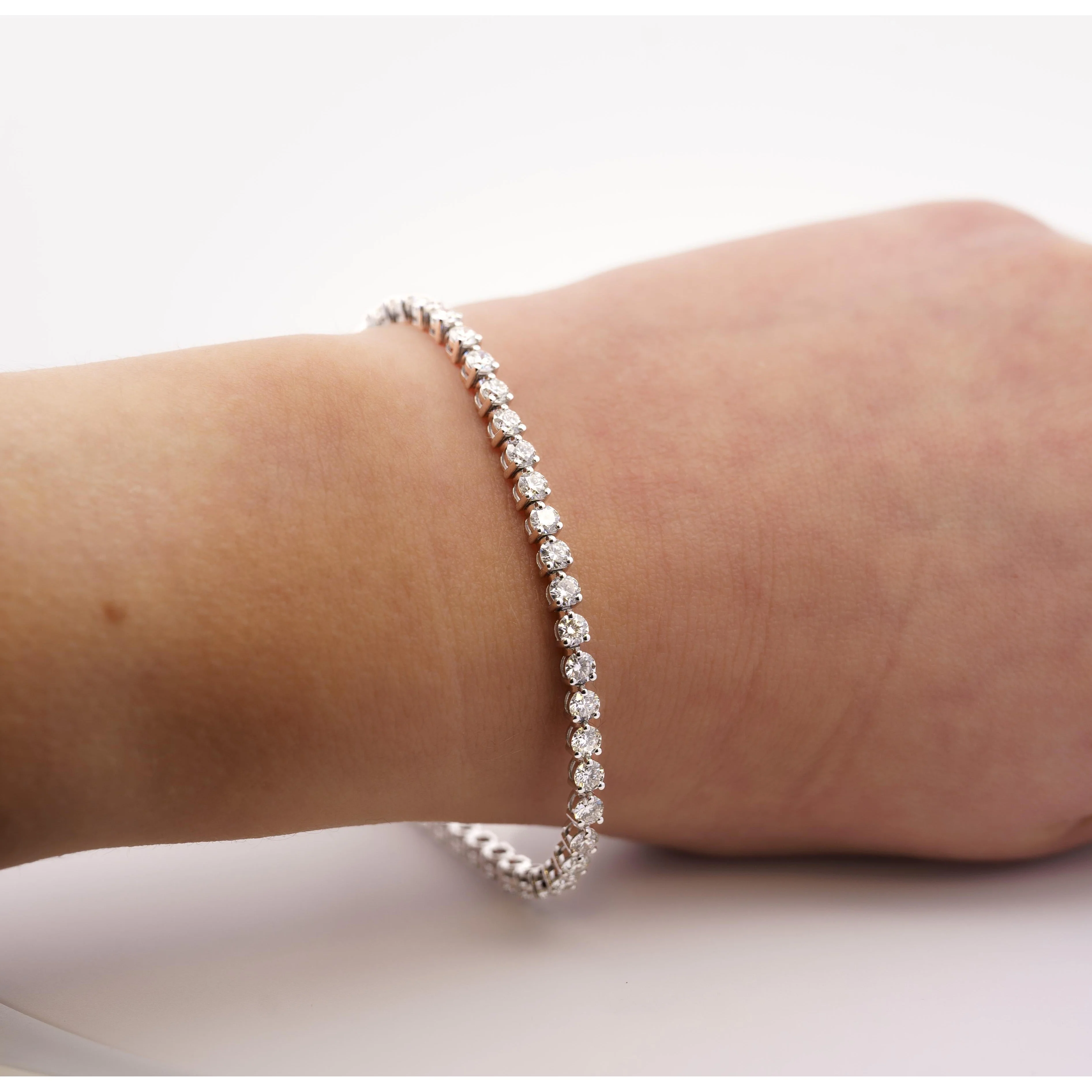 5.75 Carat Natural Round Diamond 3-Prong Tennis Bracelet in 18k White Gold - Image 4