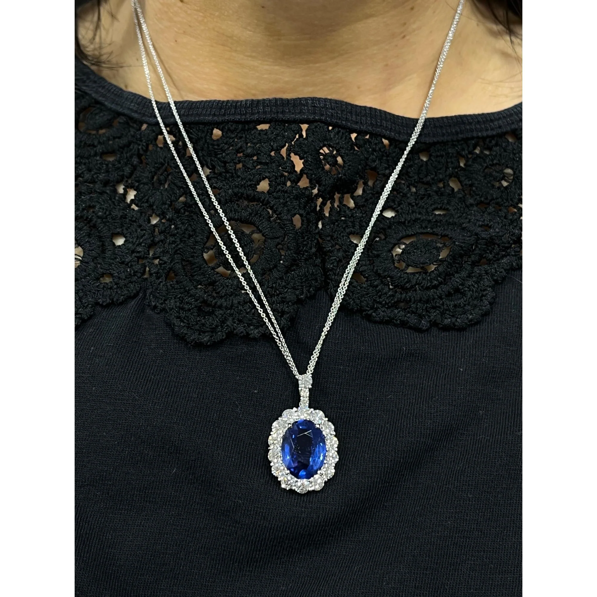 5.83ct Oval No-Heat Blue Sapphire Diamond Halo Platinum Necklace - Image 3