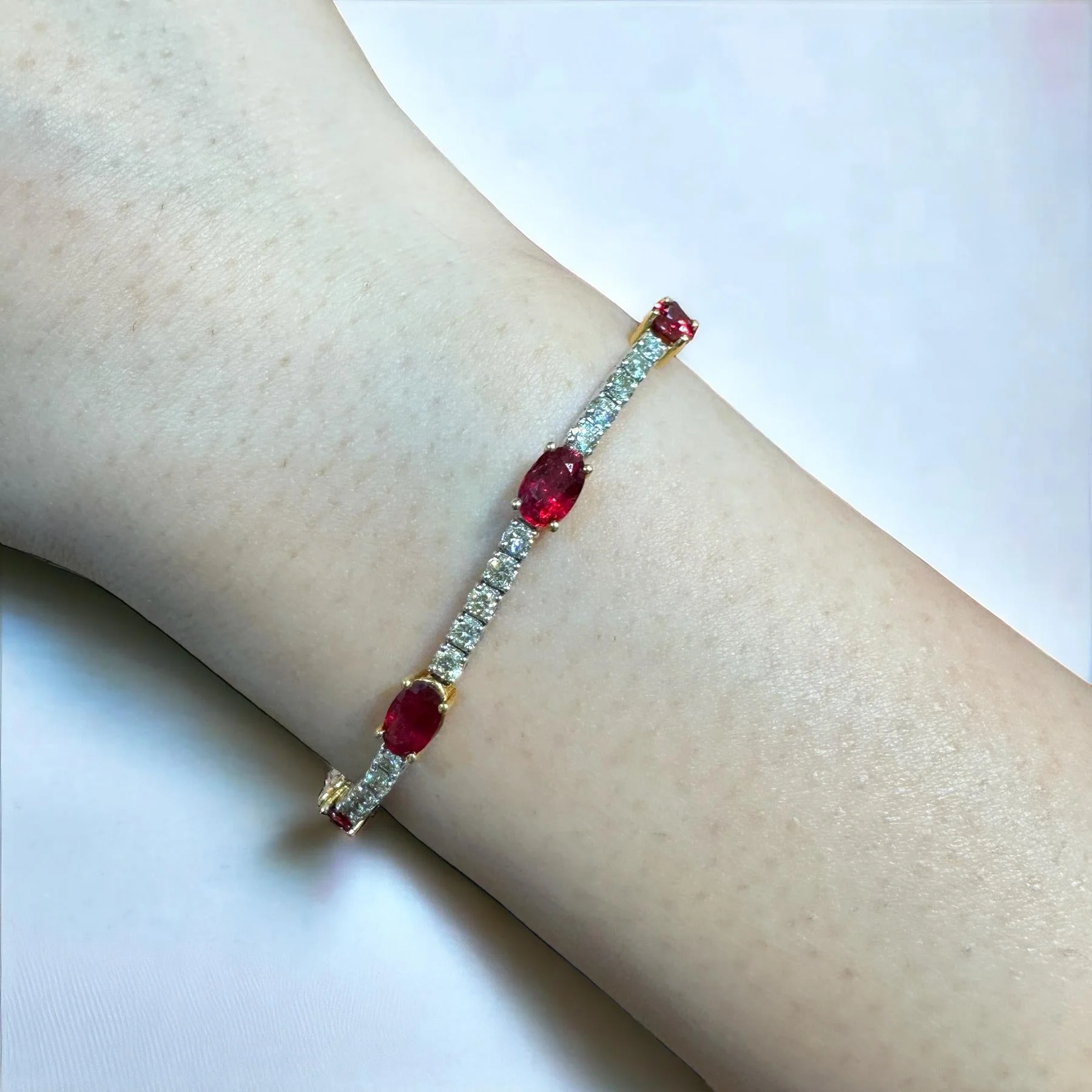 5.54 Carat Oval Cut Ruby and Diamond Tennis Bracelet in Two Tone 18K Gold - Image 8