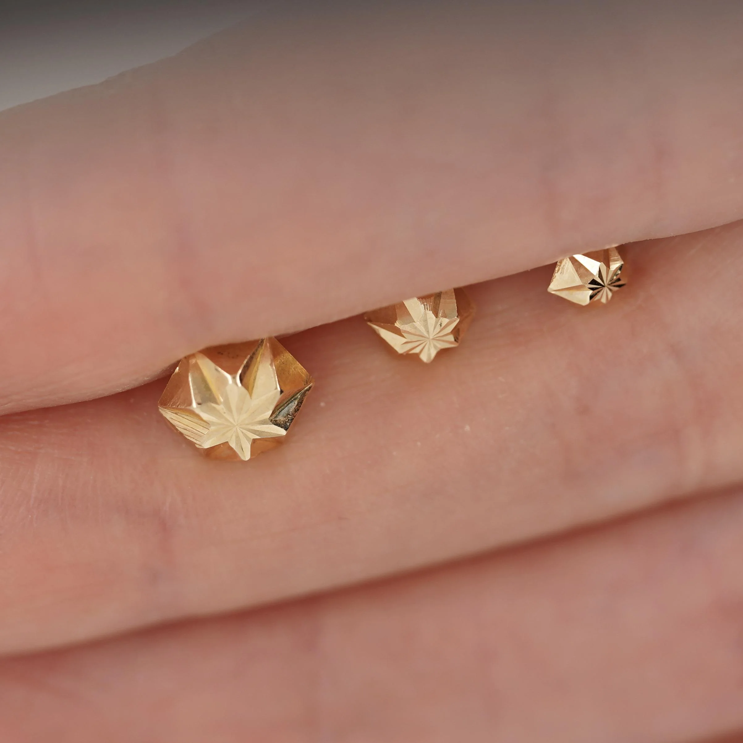5mm 14K Gold Diamond Cut Hexagon Star Stud Earrings Screw Back - Image 7