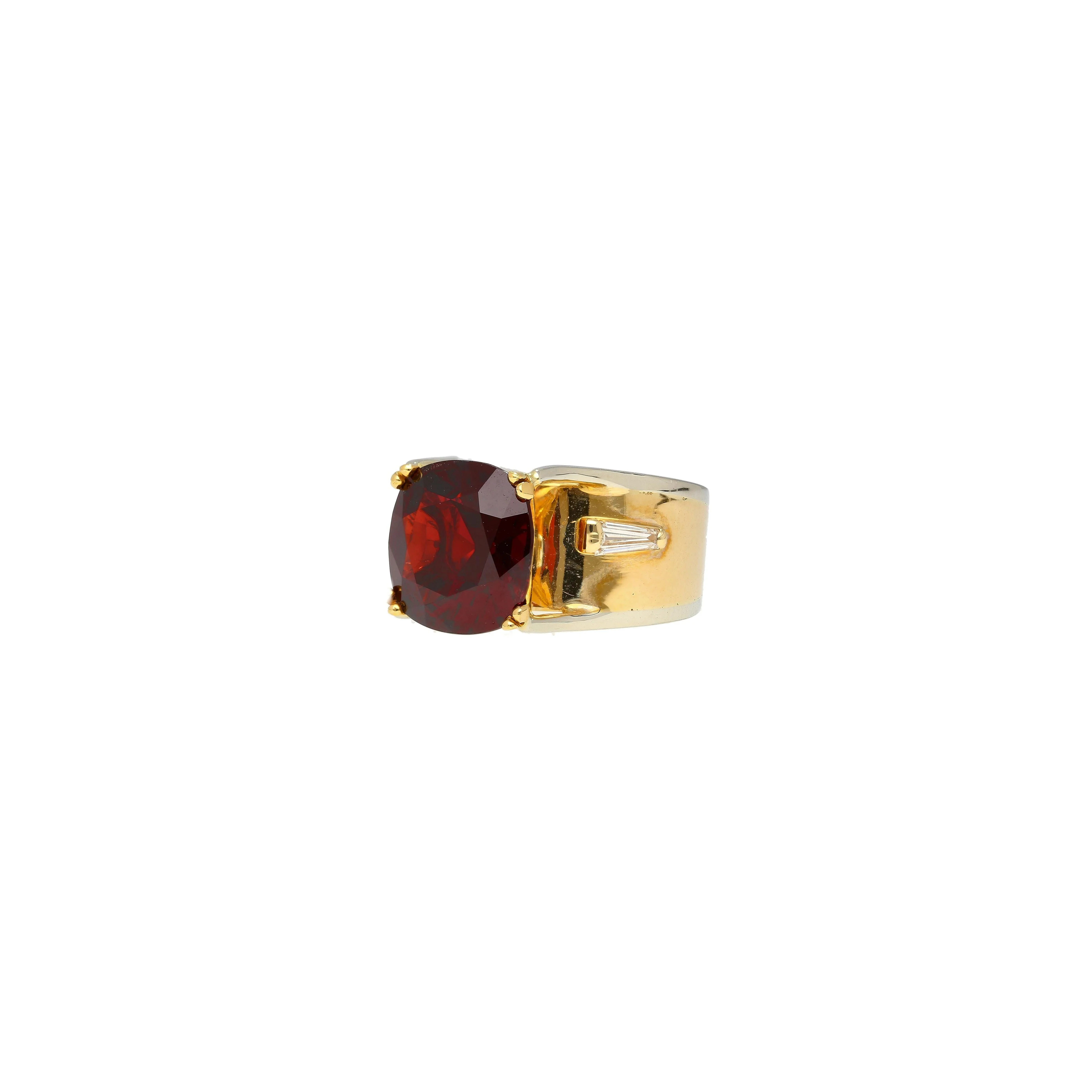 6.04 Carat Cushion Cut No Heat Burma Origin Spinel in Vintage 14K Gold Ring - Image 3