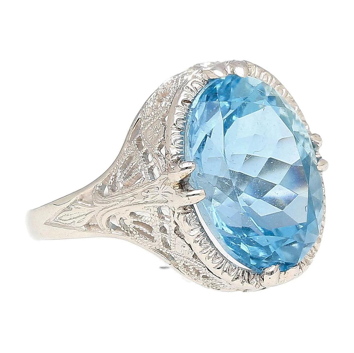 6.22 Carat Oval Aquamarine in Engraved 14K White Gold Edwardian Filigree Ring - Image 3