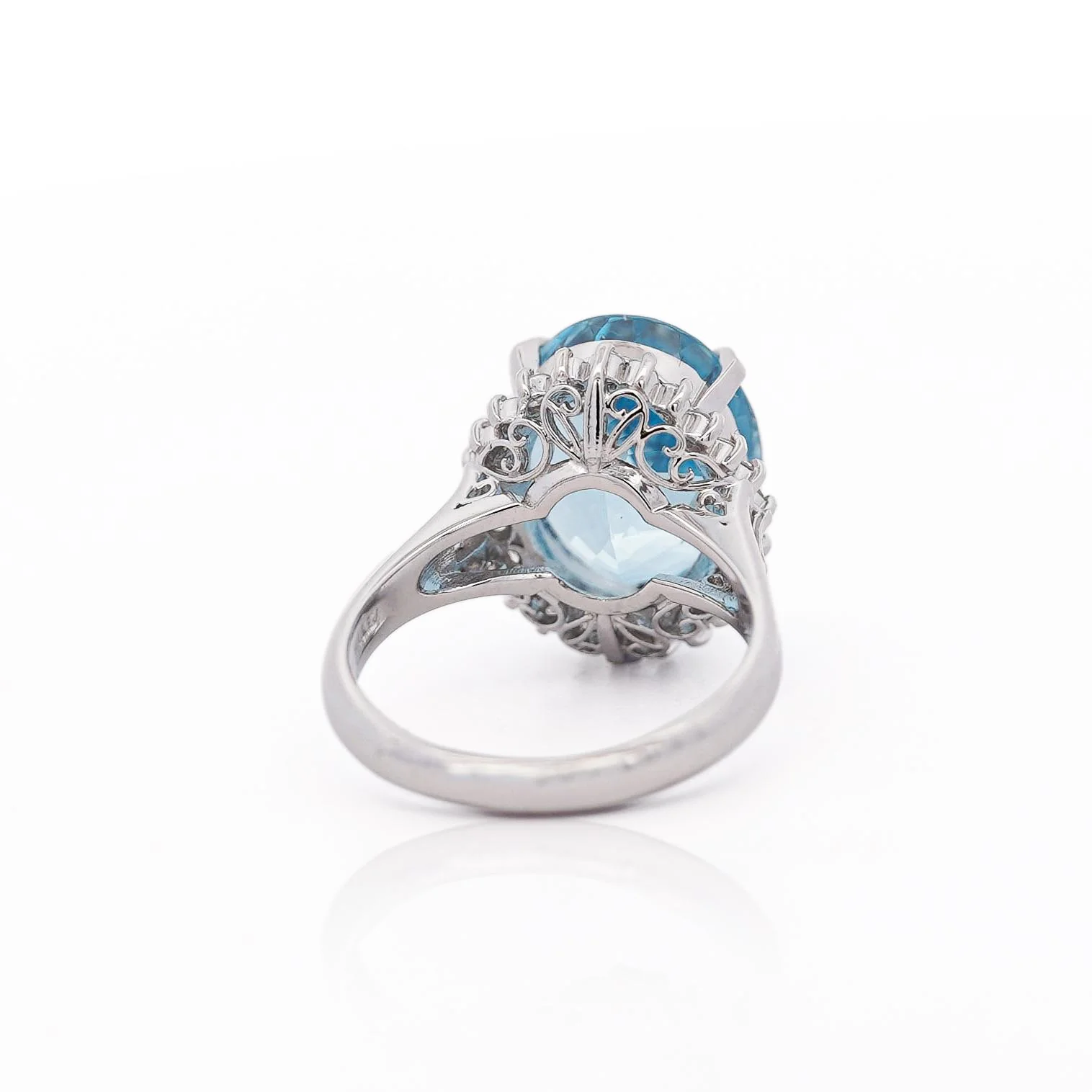 7.15 Carat Oval Aquamarine & Diamond Floral Filigree Platinum Ring - Image 3