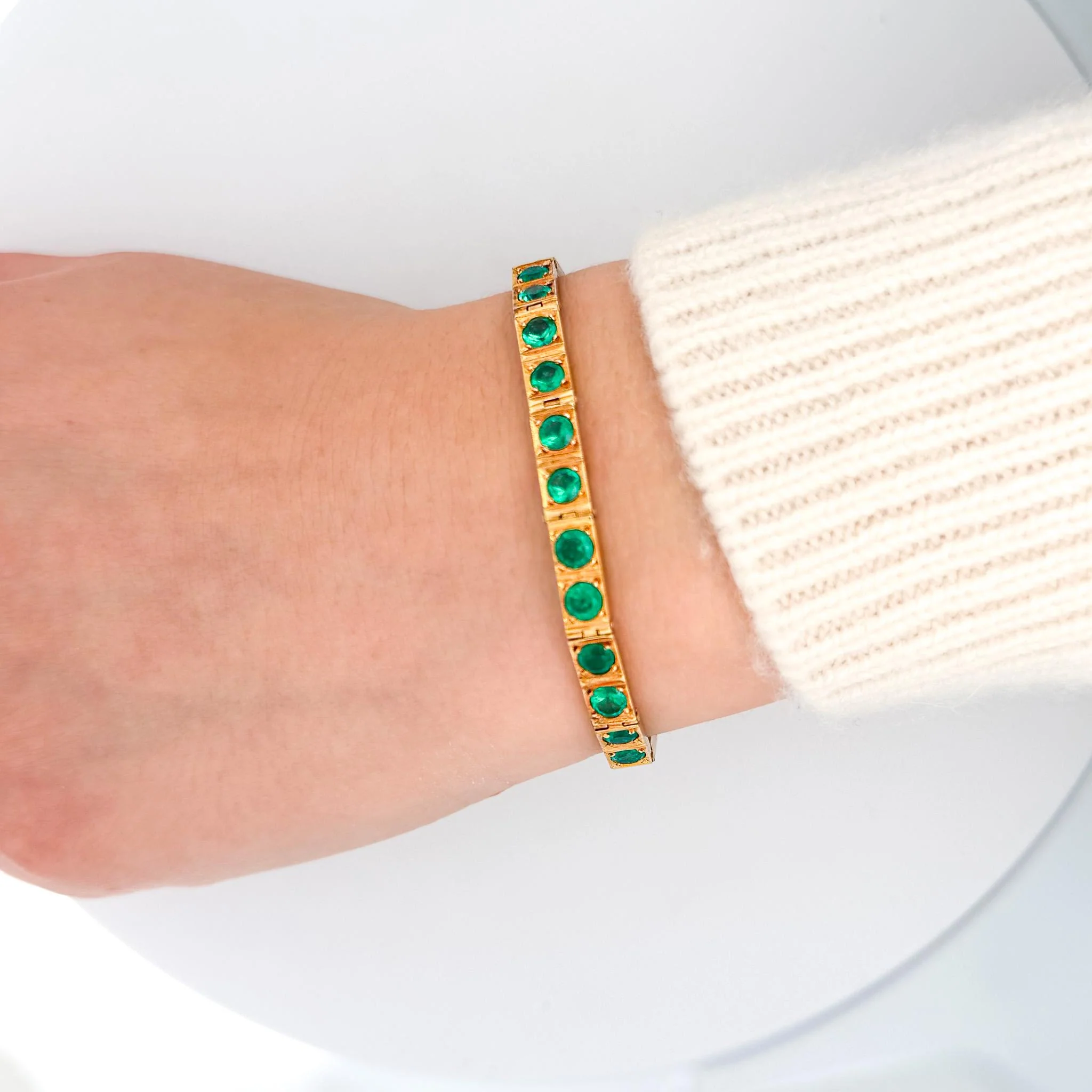 7 Carat Colombian Emerald Bracelet 18K Gold Vintage Box Link Matte Finish - Image 2