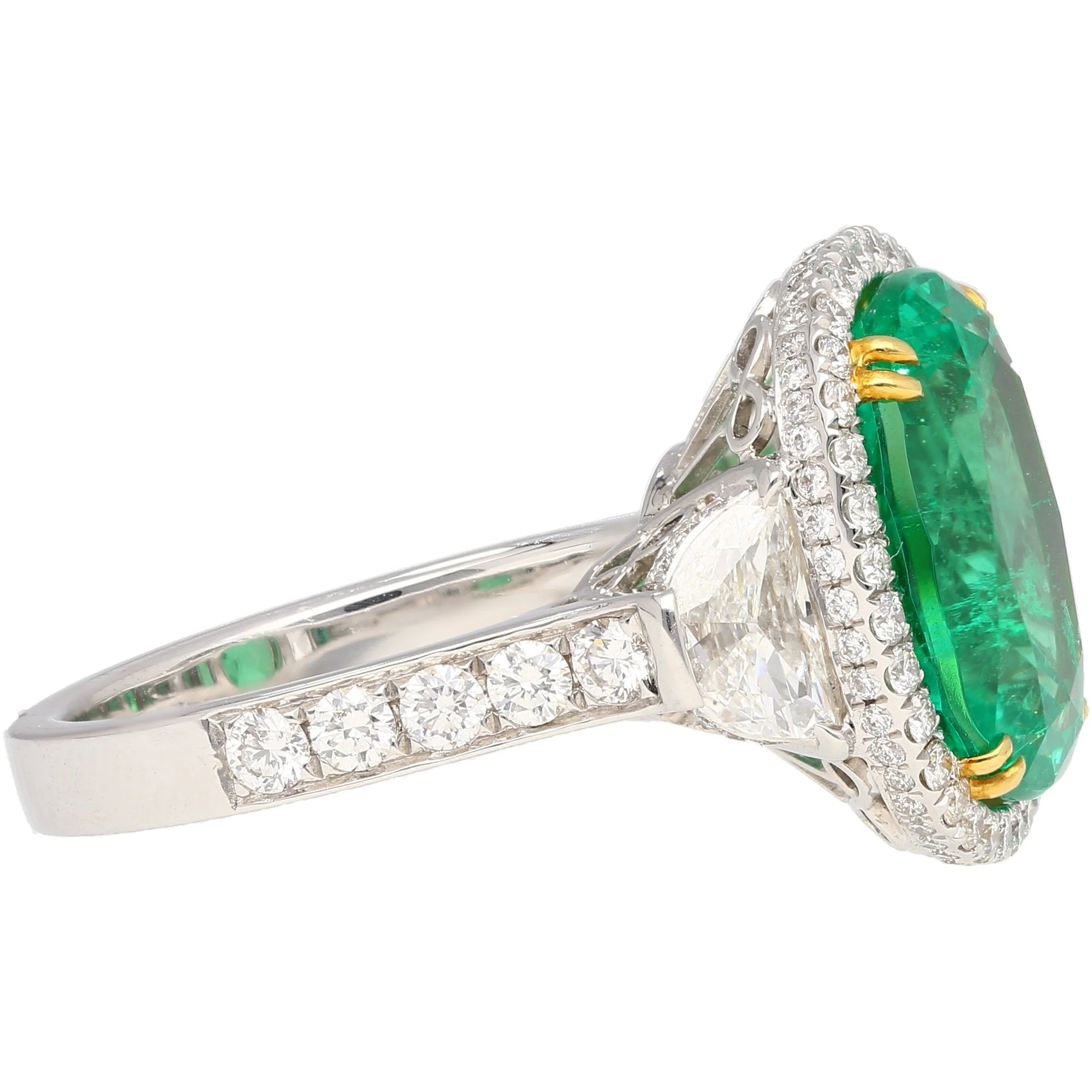AGL Certified 7.36 Carat No Oil Cushion-Cut Colombian Emerald & Half Moon Cut Diamonds Ring - Image 5