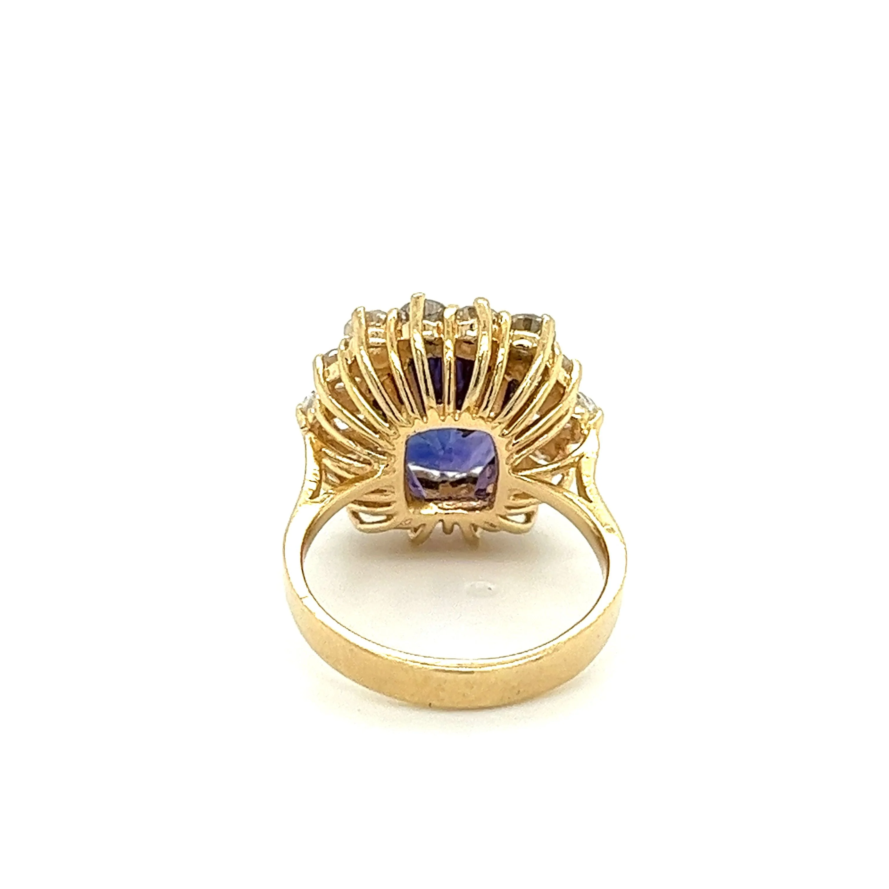 7.15 Carat Oval Cut Blue Sapphire & Diamond Halo Ring in 14K Yellow Gold - Image 4