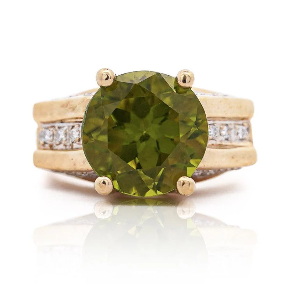 8.17 Carat Round Cut Peridot & Diamond 18K Gold Statement Ring