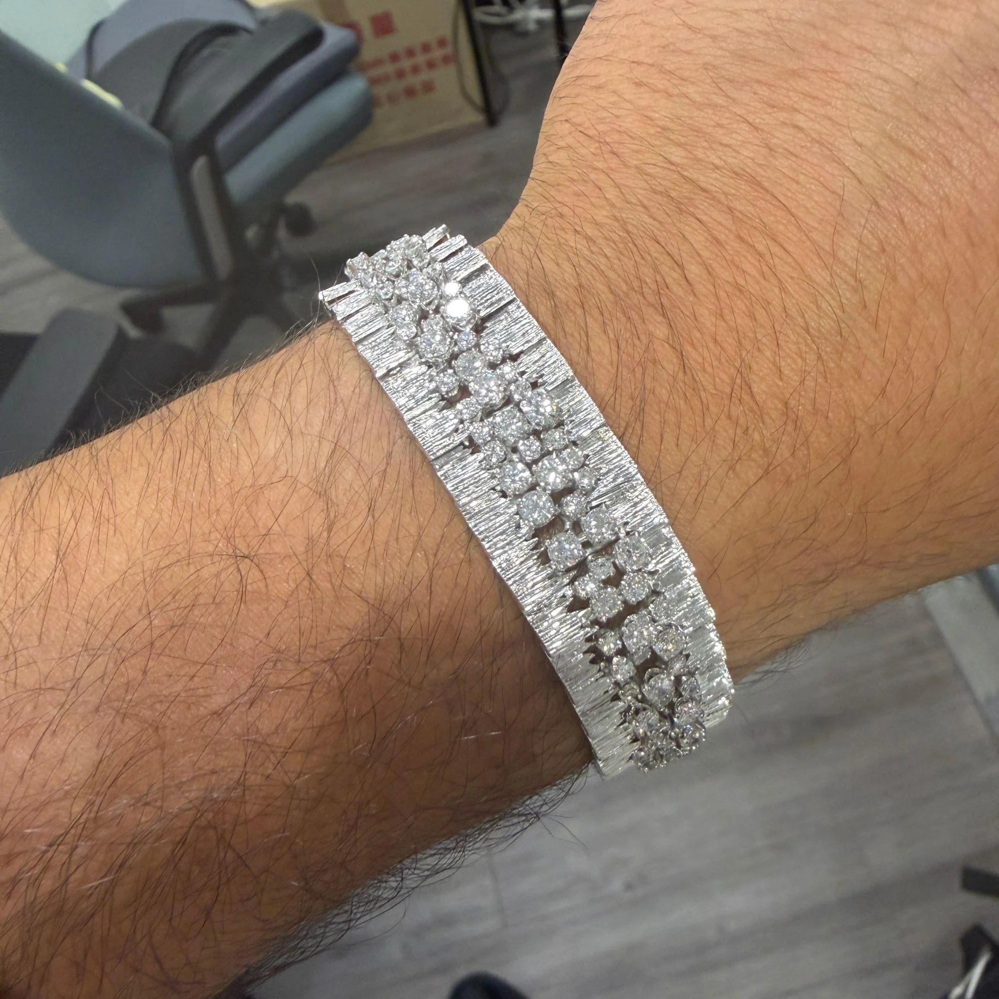 8.50 Carat Round Diamond Three-Row 14K White Gold Bark Texture Wide Bracelet - Image 9