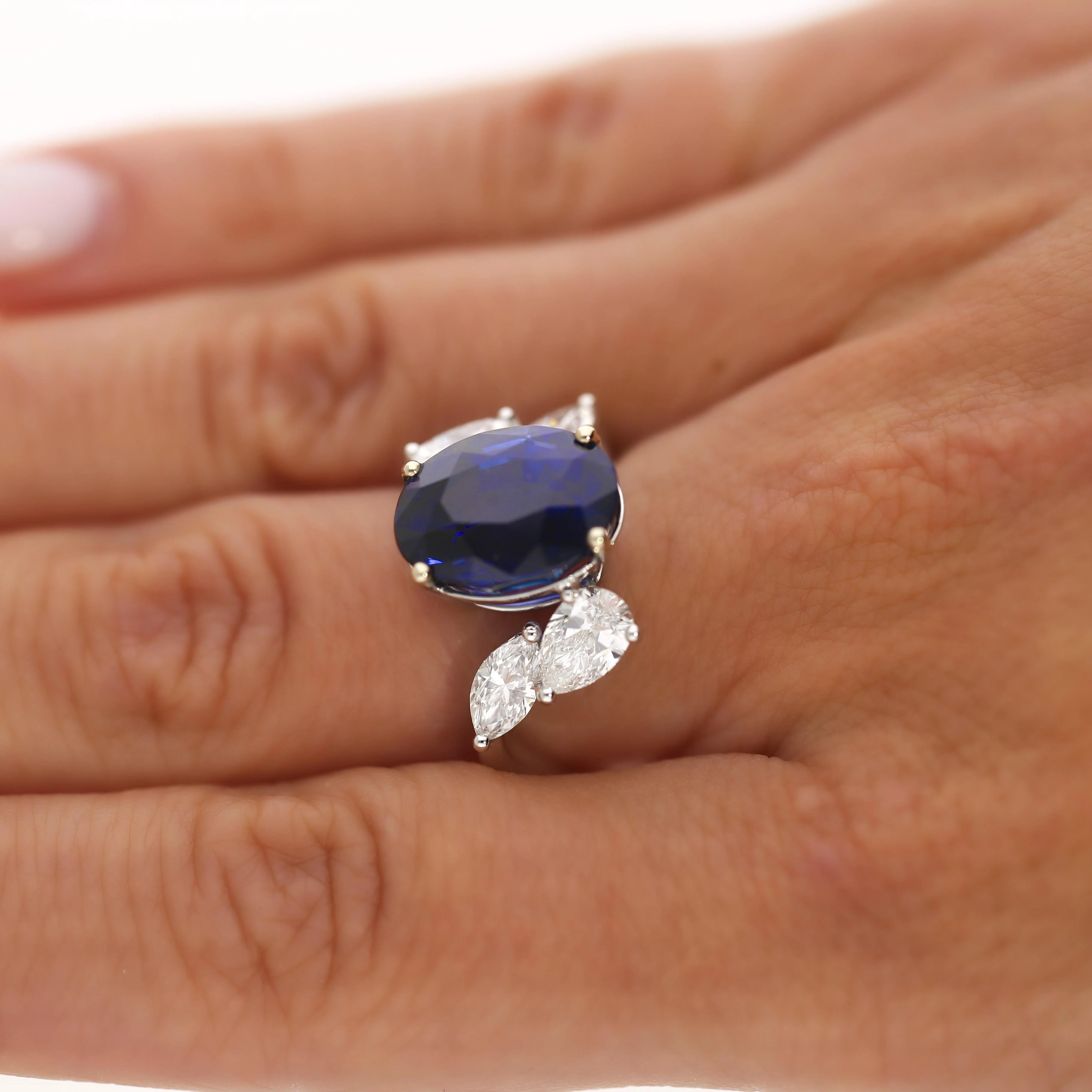 9.5 Carat No Heat Blue Sapphire and Pear Diamond Wing Ring - Image 5