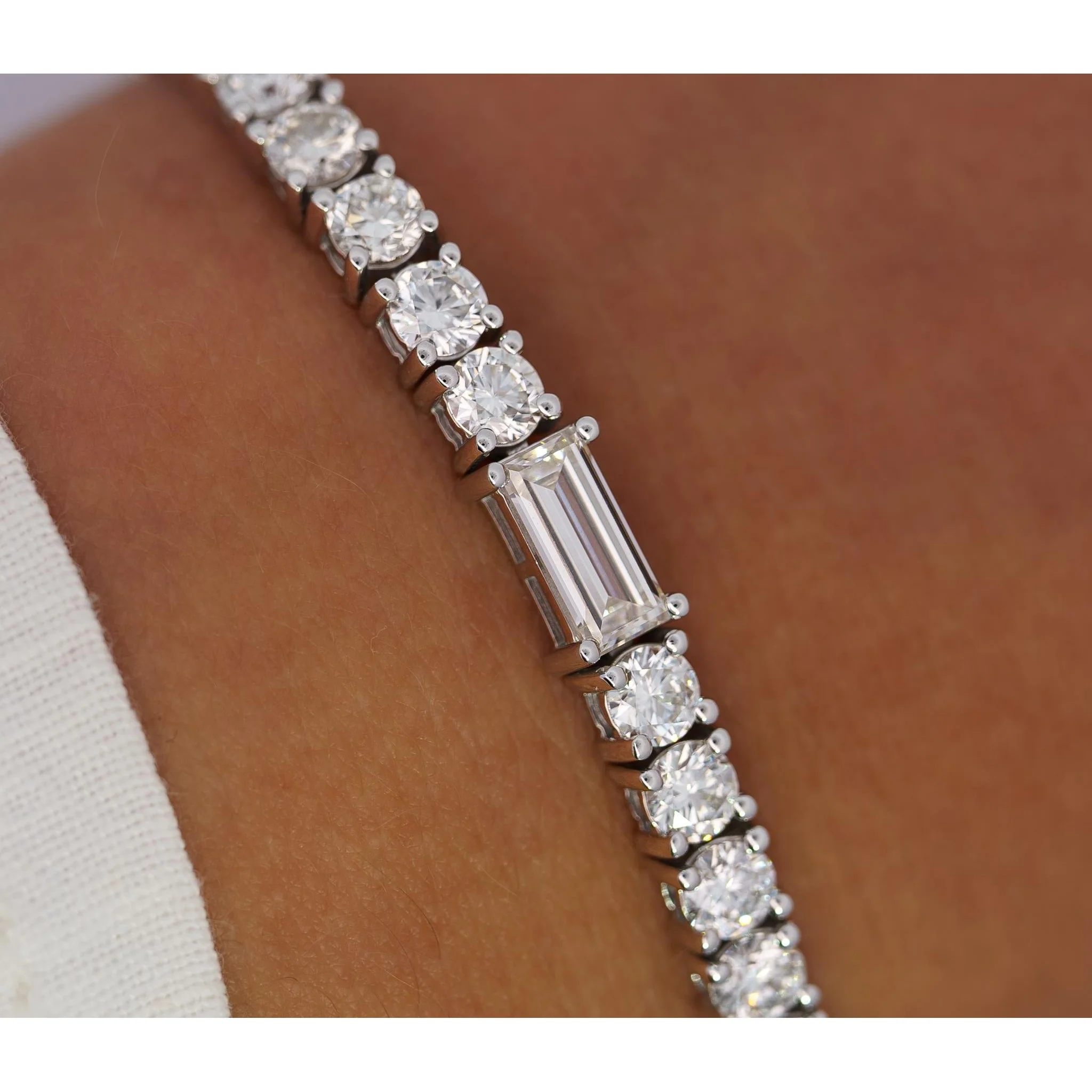 9-5 Carat Round & Emerald Cut Center Lab Diamond Tennis Bracelet in 18K - Image 10