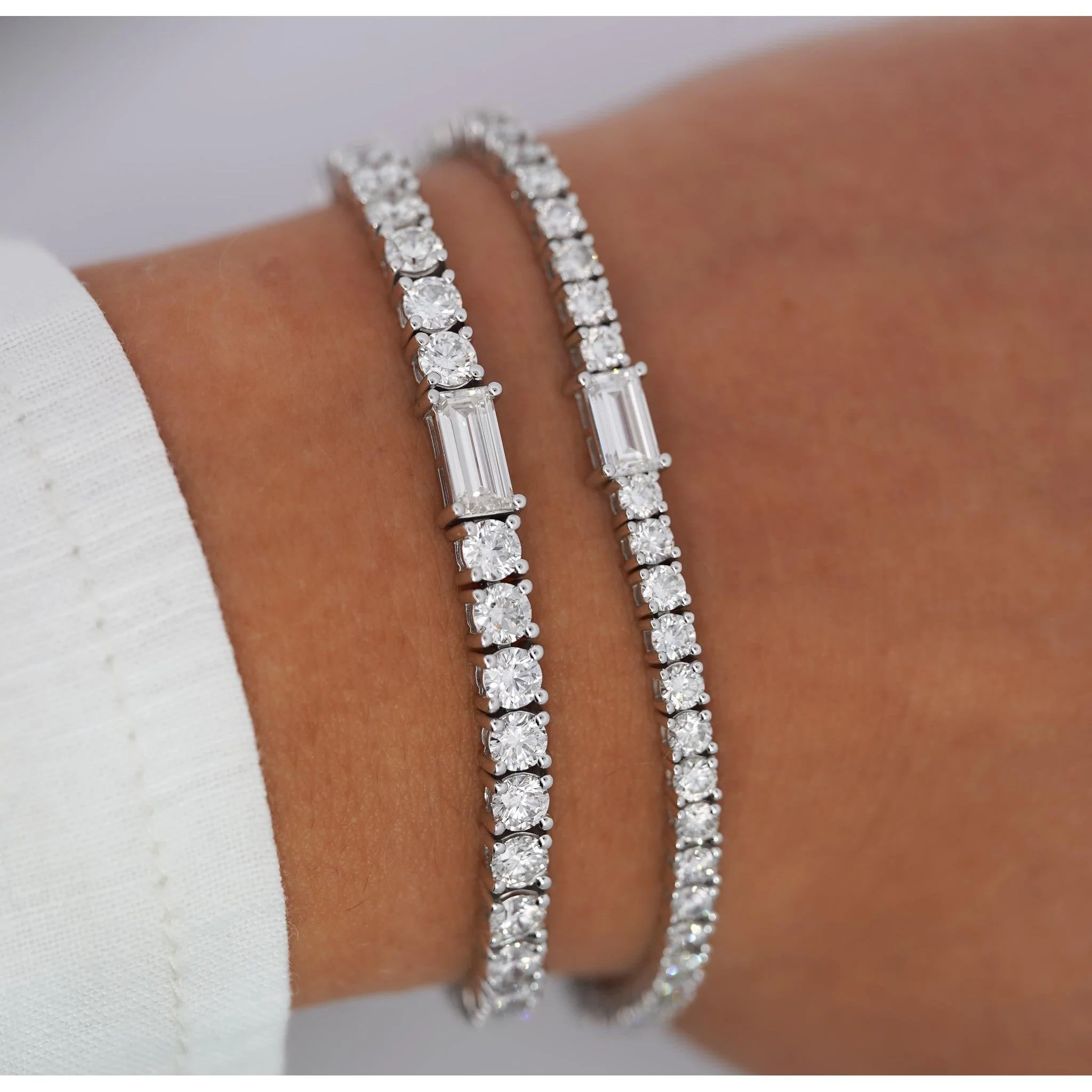 9-5 Carat Round & Emerald Cut Center Lab Diamond Tennis Bracelet in 18K - Image 3