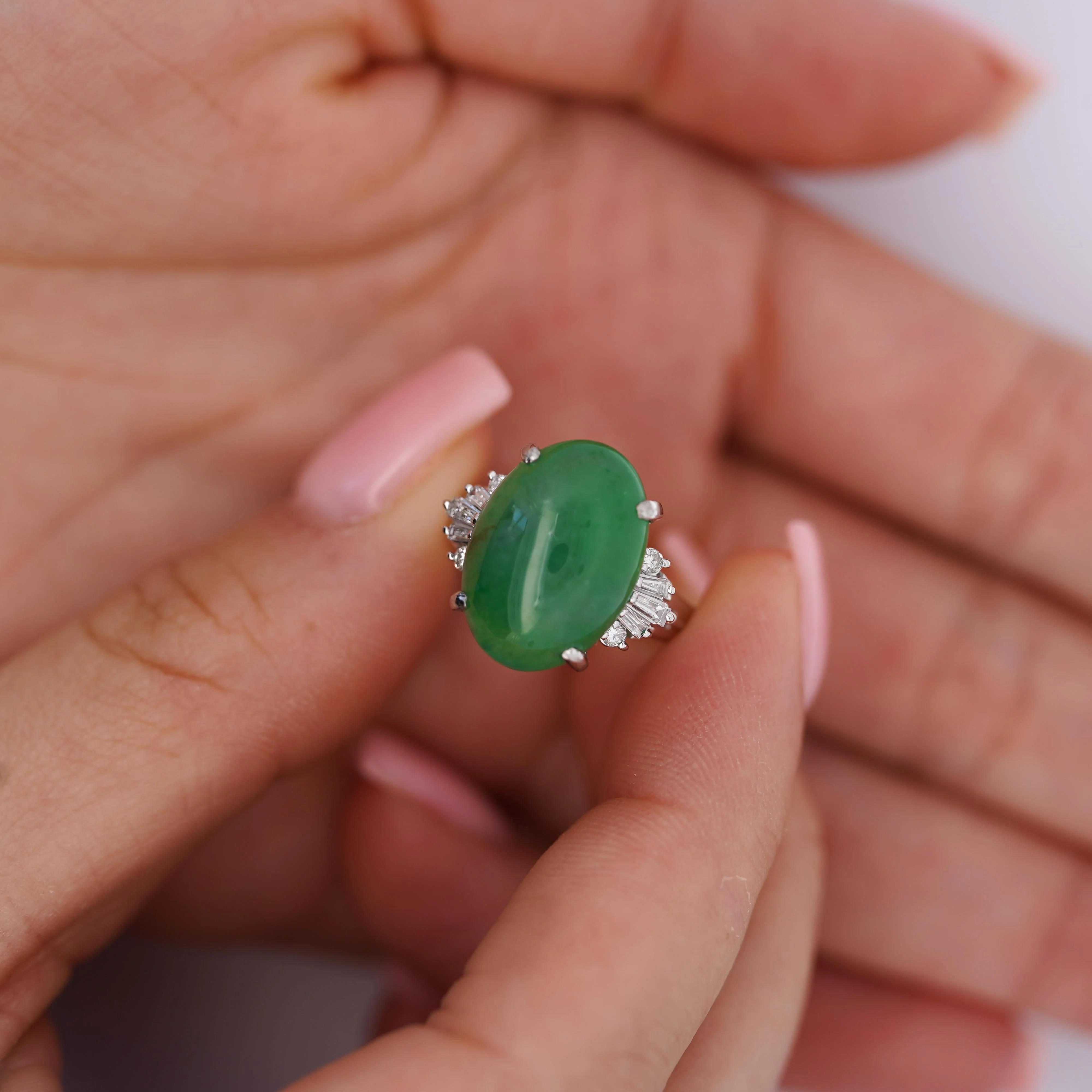 9 Carat Untreated Jadeite Jade Fei Cui and Diamond Platinum Ring HK Certified - Image 7