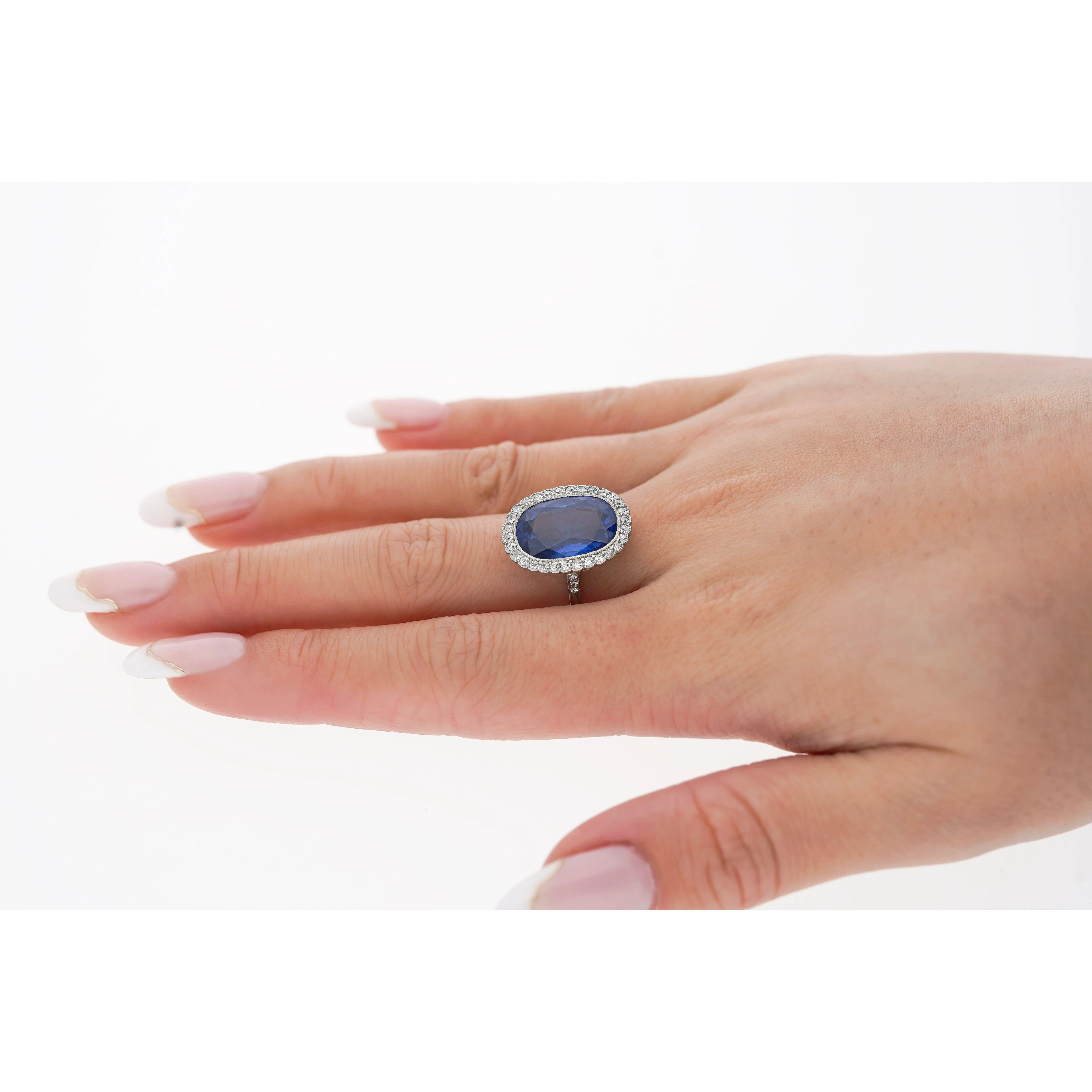 AGL Certified 7.76 Carat No Heat Burma Oval Blue Sapphire Vintage Edwardian Ring in Platinum - Image 11