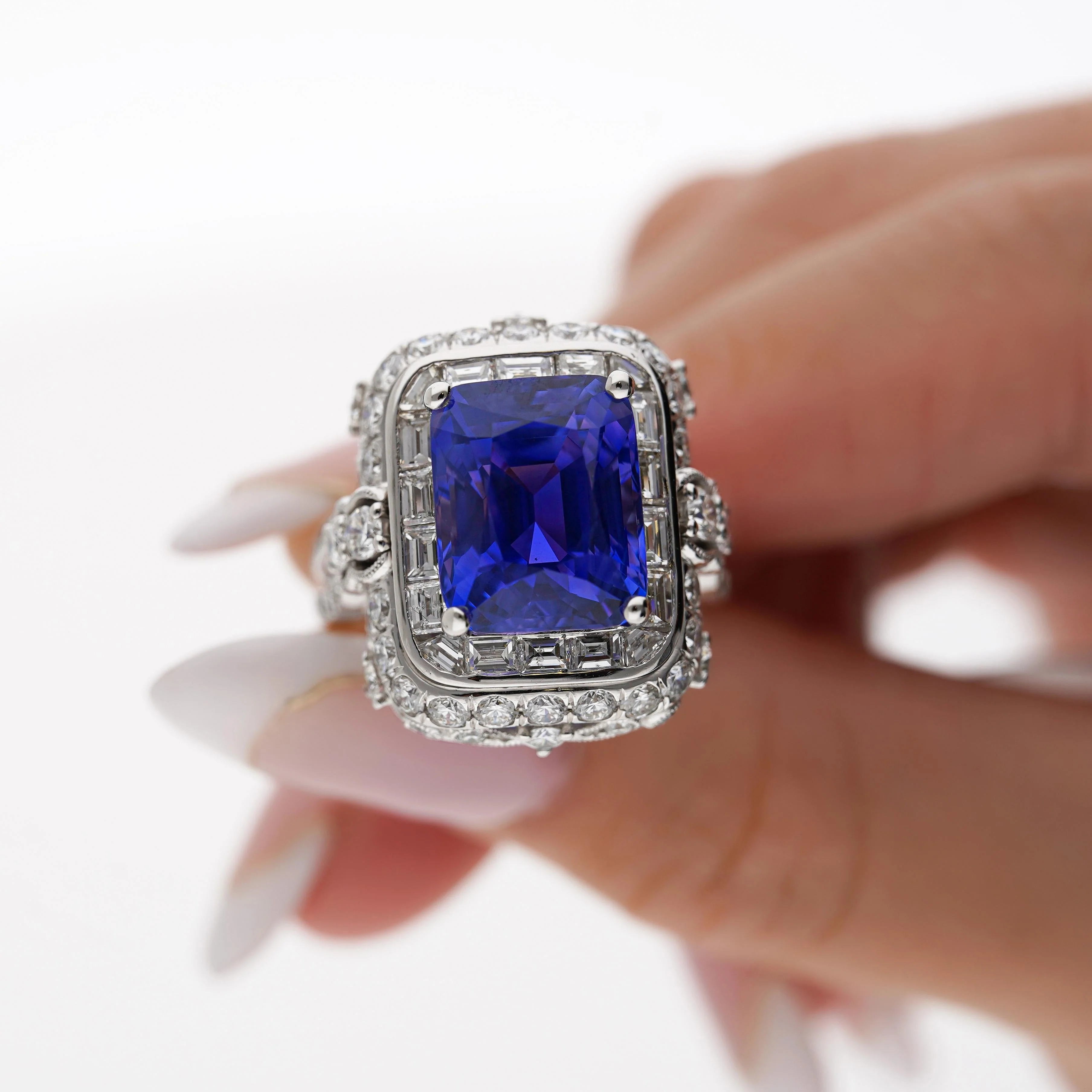 AGL Certified 10.10 Ct No Heat Ceylon Cornflower Blue Sapphire Diamond Ring - Image 3