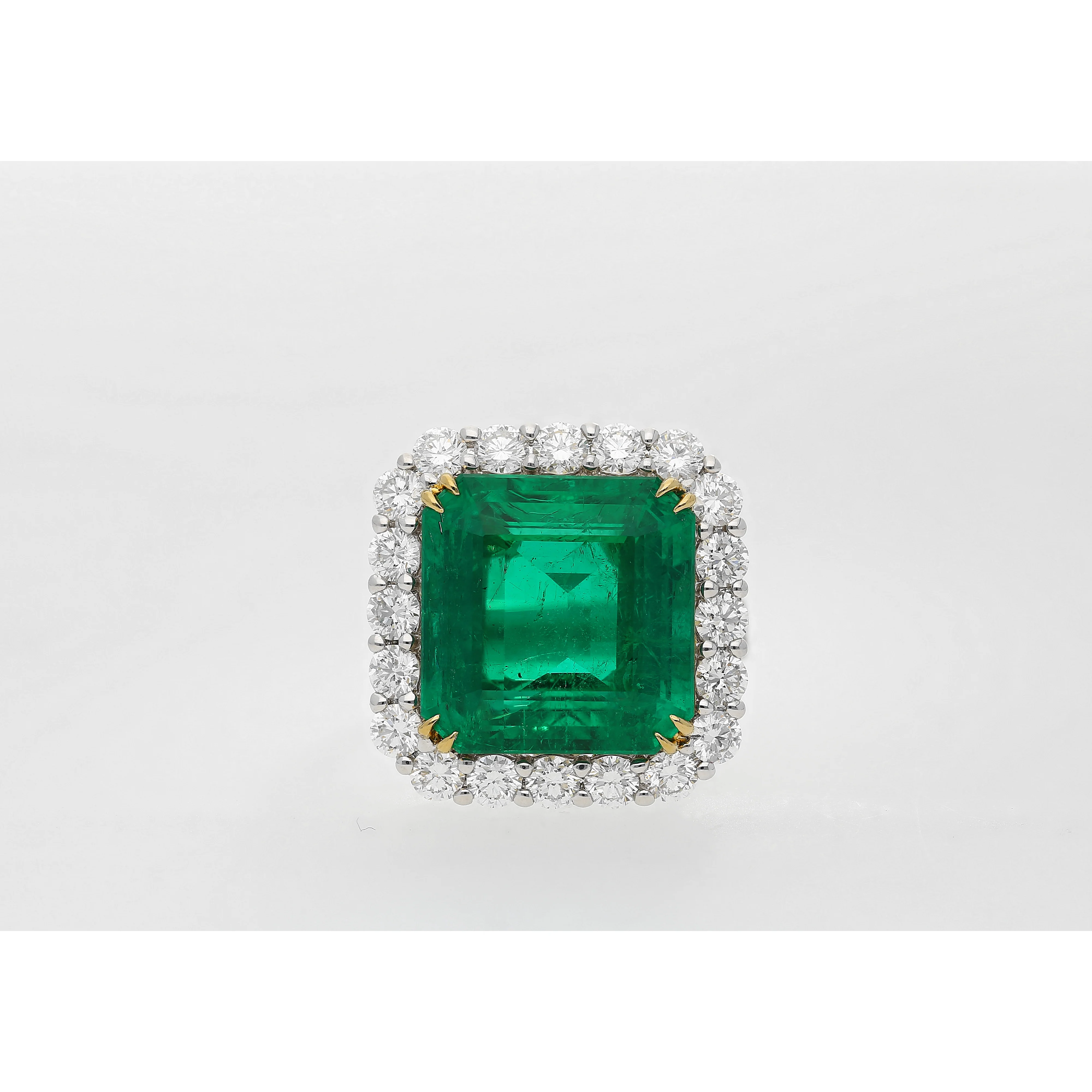 AGL Certified 16.46 Carat Minor Oil Vivid Colombian Emerald and Diamond Halo Ring - Image 3