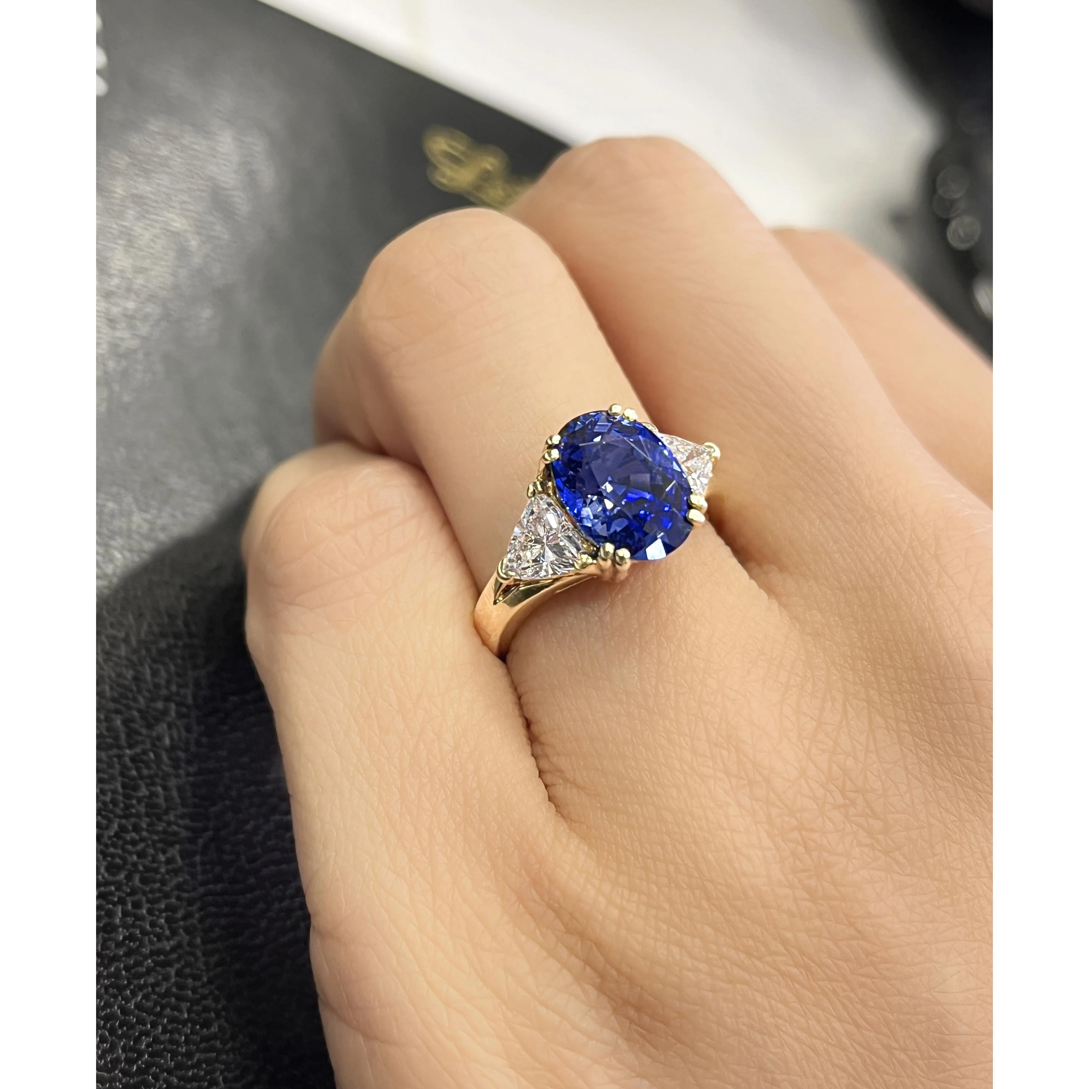 AGL Certified 4.49ct Burma Blue Sapphire Diamond 3-Stone Ring - Image 5