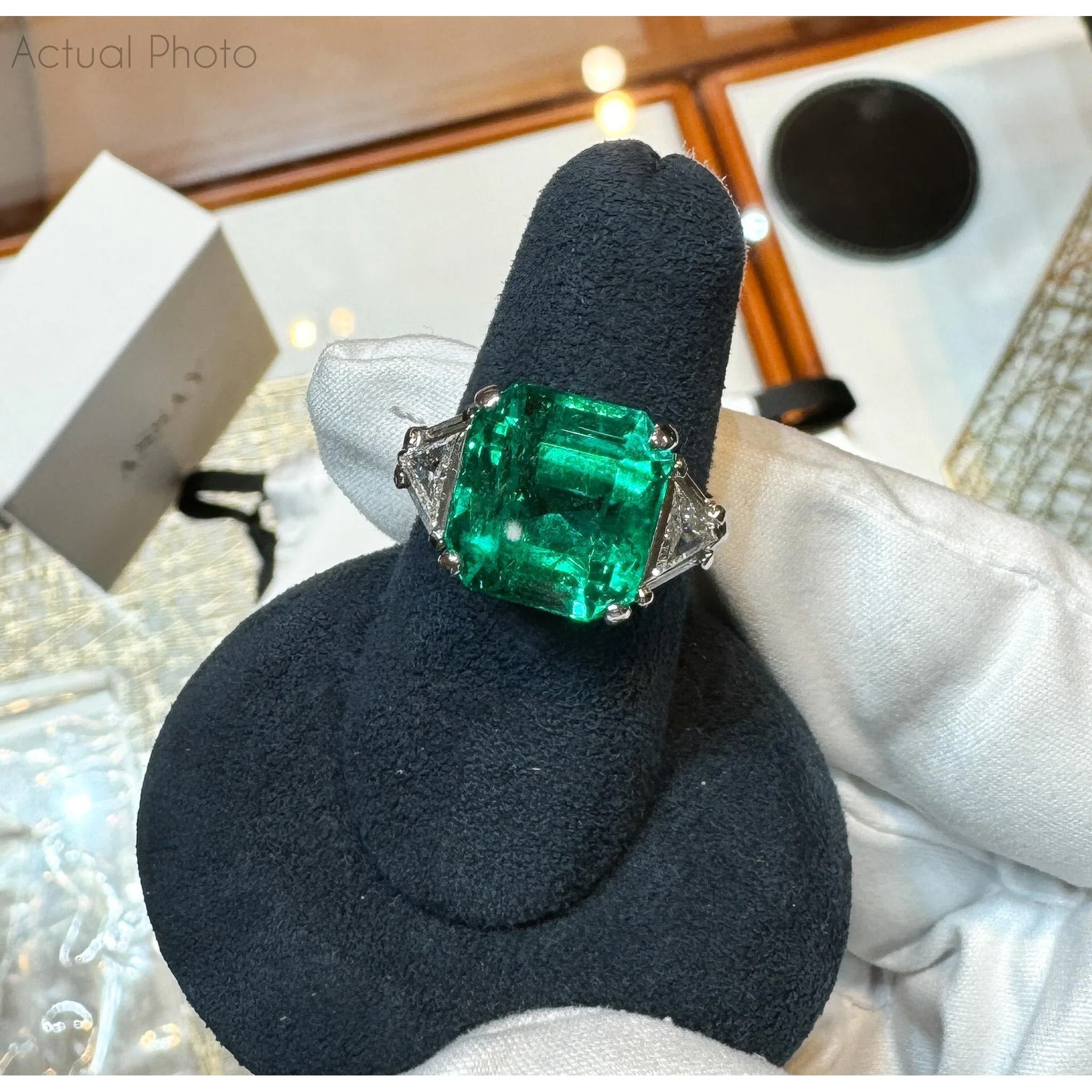 AGL Certified 8.01 Carat No Oil Colombian Emerald Vintage Platinum Ring - Image 10