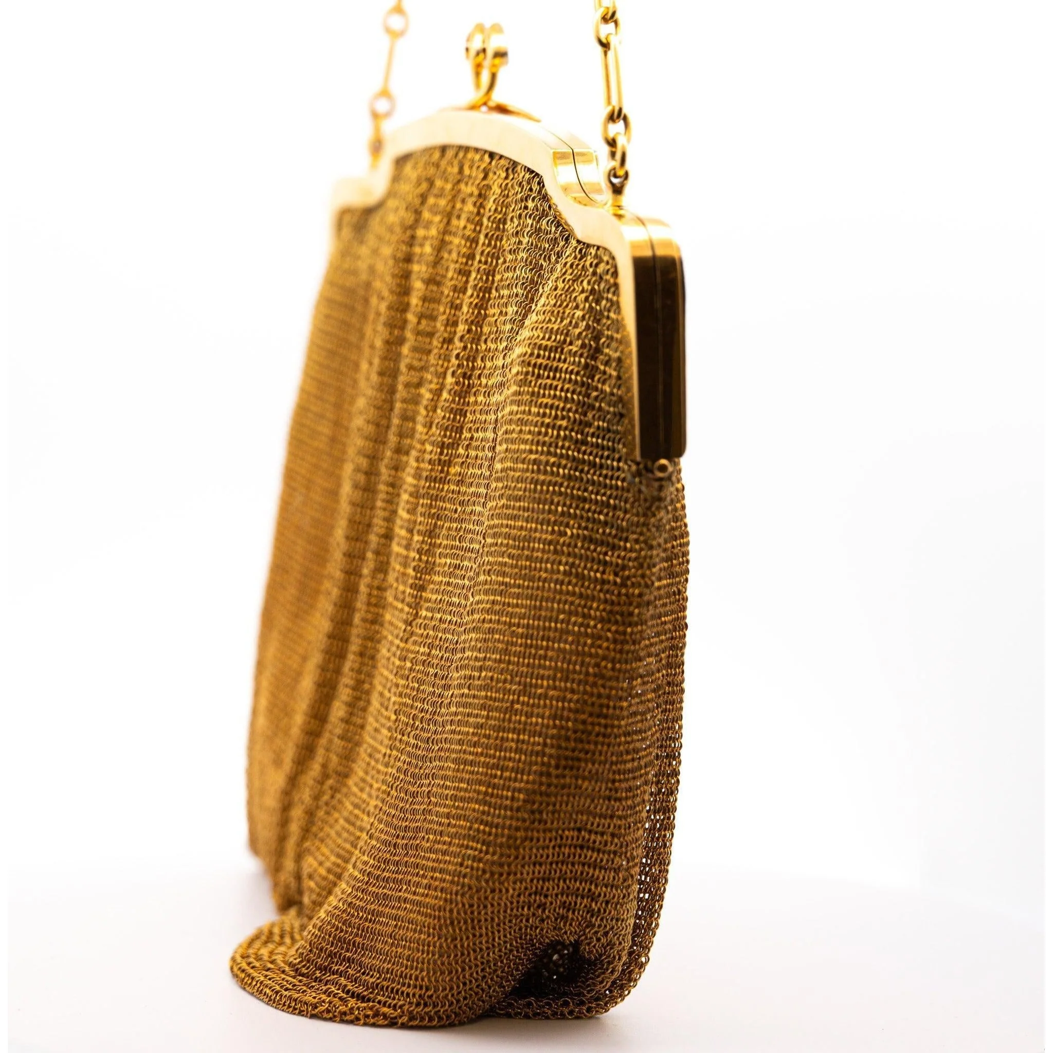 Antique Art Deco 18K Gold Mesh Evening Bag With Emerald and Diamond Frame - Image 5