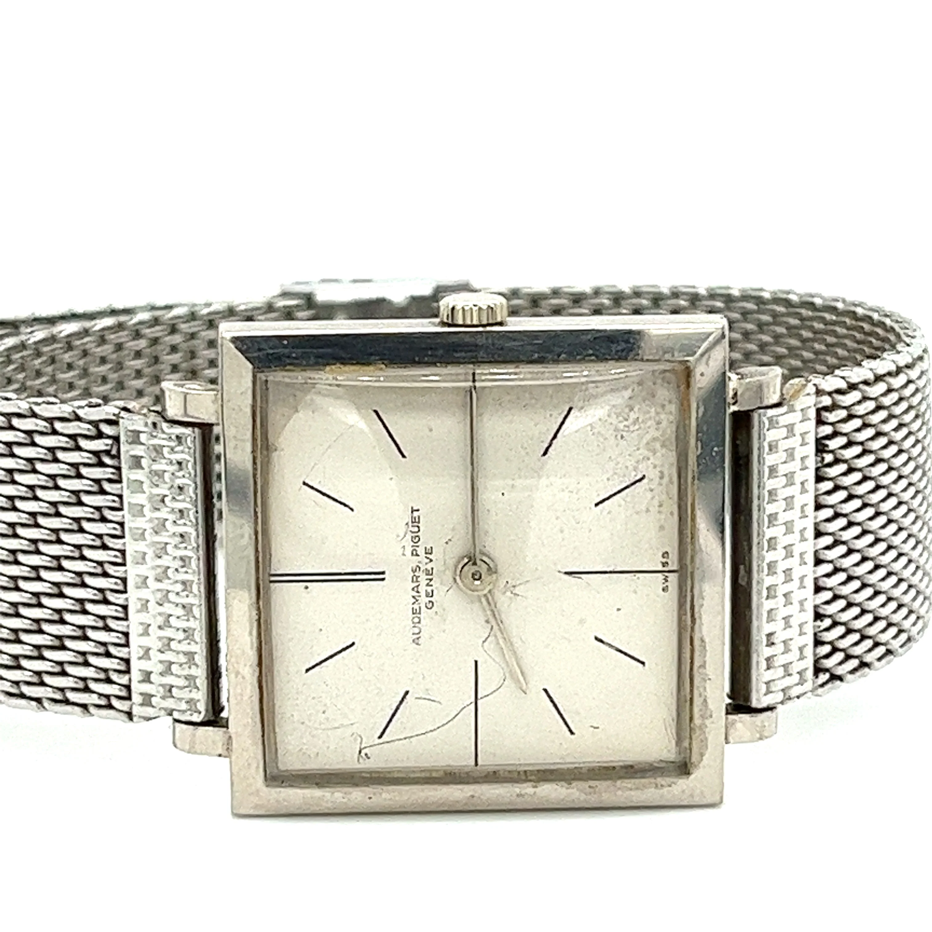Antique Audemars Piguet Watch 21650 Square Ultra Thin in 18K - Image 6