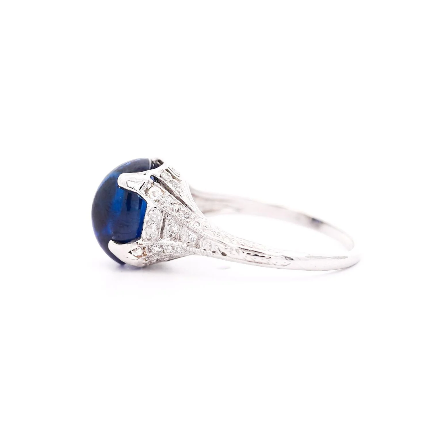 Antique Platinum 5.50 Carat Cabochon-Cut Ceylon Sapphire & Diamond Ring - Image 3