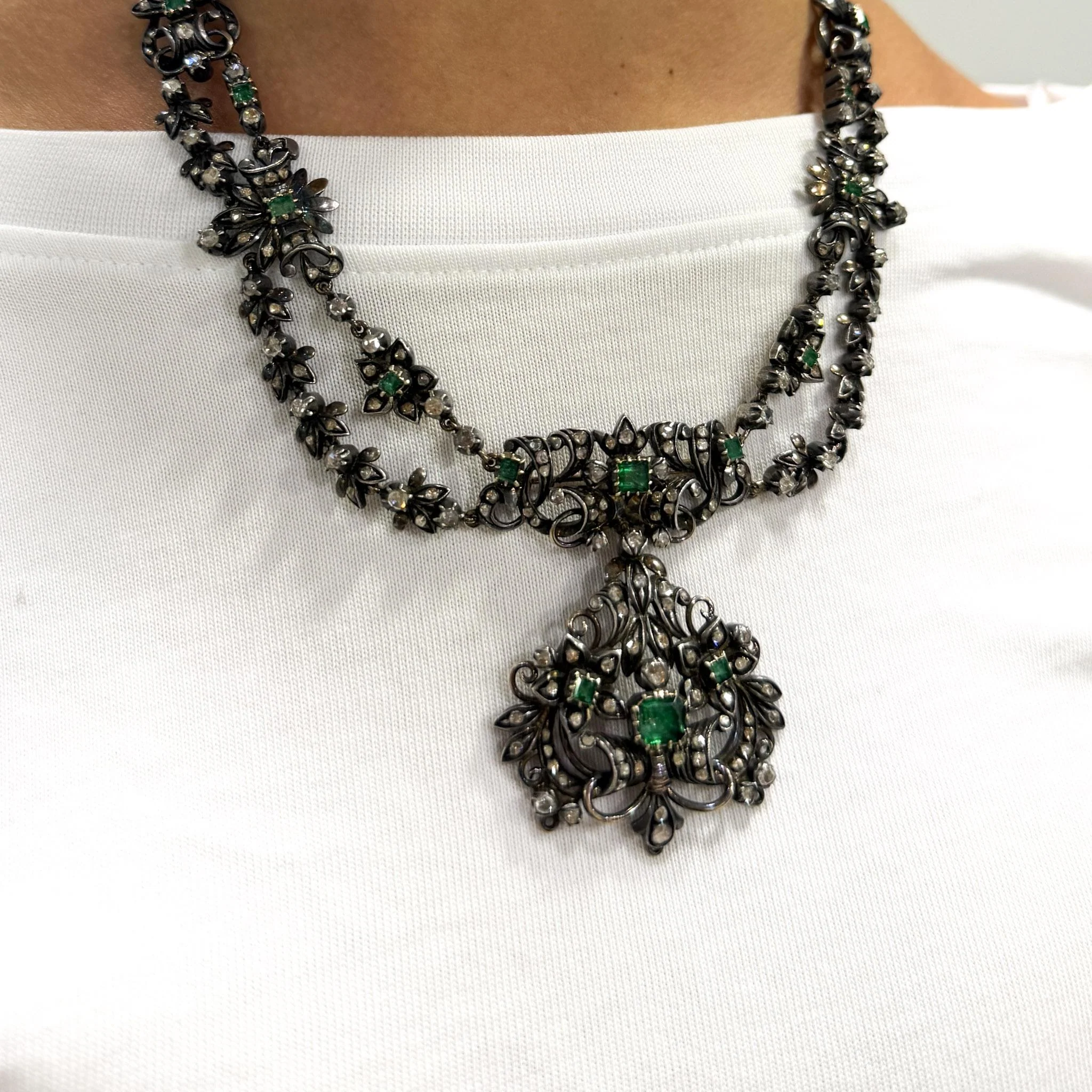 Antique Victorian Emerald Rose Cut Diamond Silver/Gold Parure Suite Necklace - Image 17