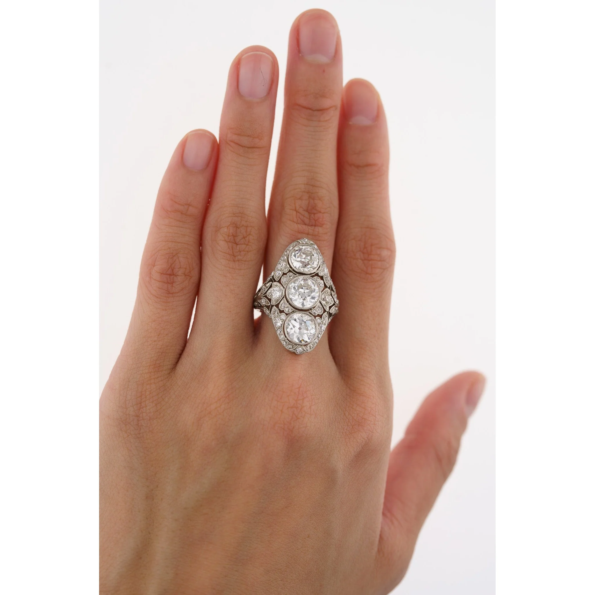 Art Deco Top River Vertical Set 6 Carat Old Euro Cut Diamond and Platinum Ring - Image 10