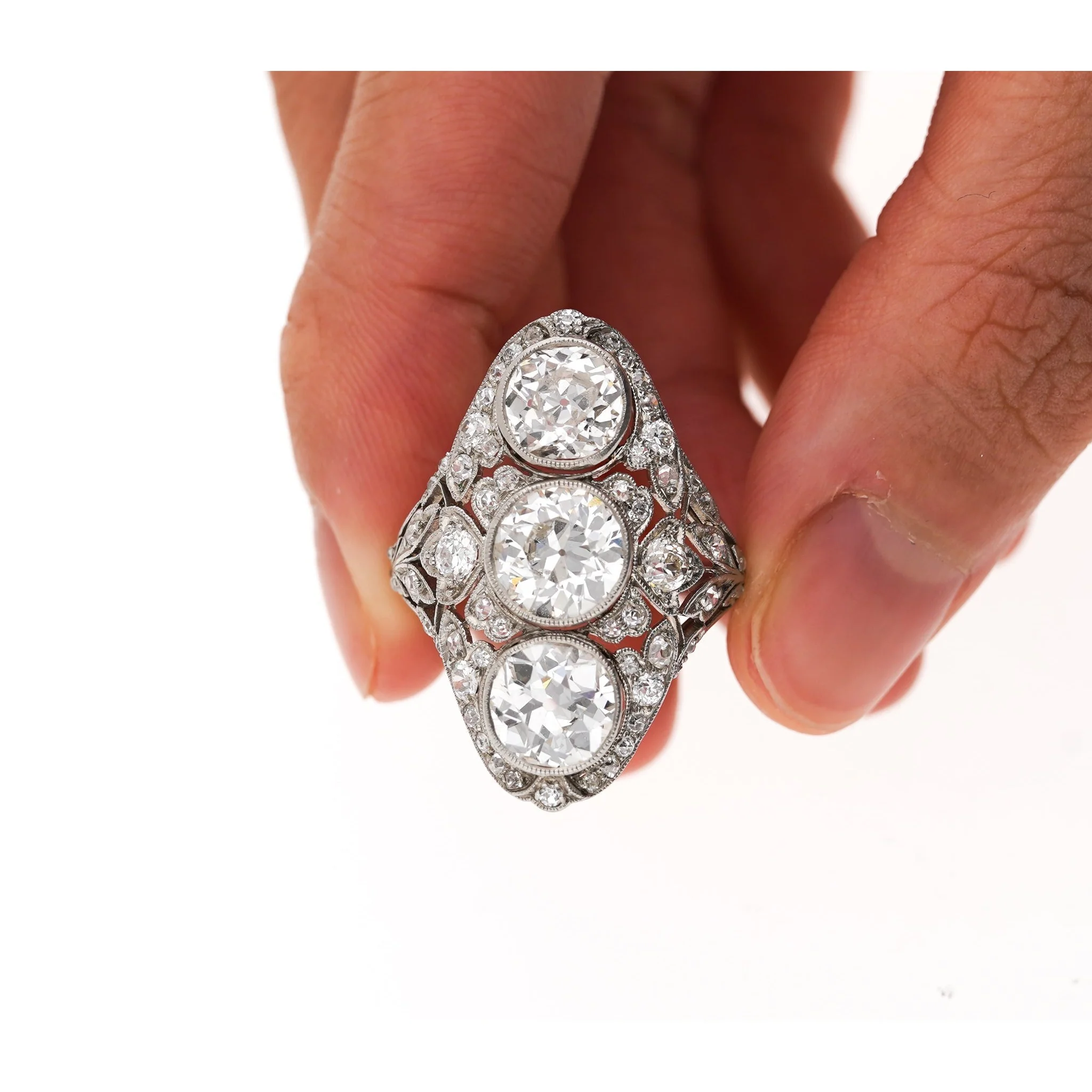 Art Deco Top River Vertical Set 6 Carat Old Euro Cut Diamond and Platinum Ring - Image 8