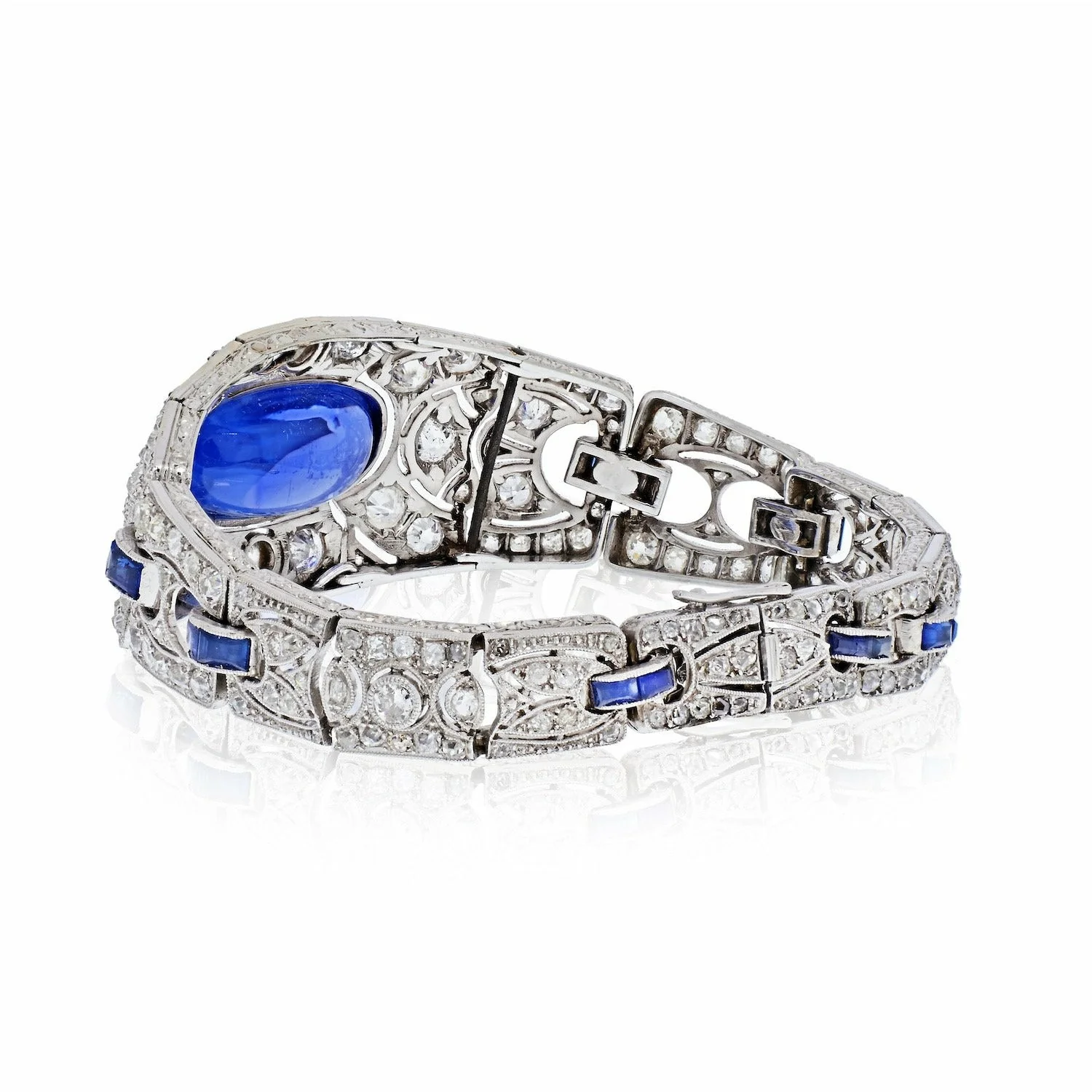 Art Deco Era 20 Carat Oval-Cut Ceylon Sapphire and Old-Euro Cut Diamond Bracelet - Image 4