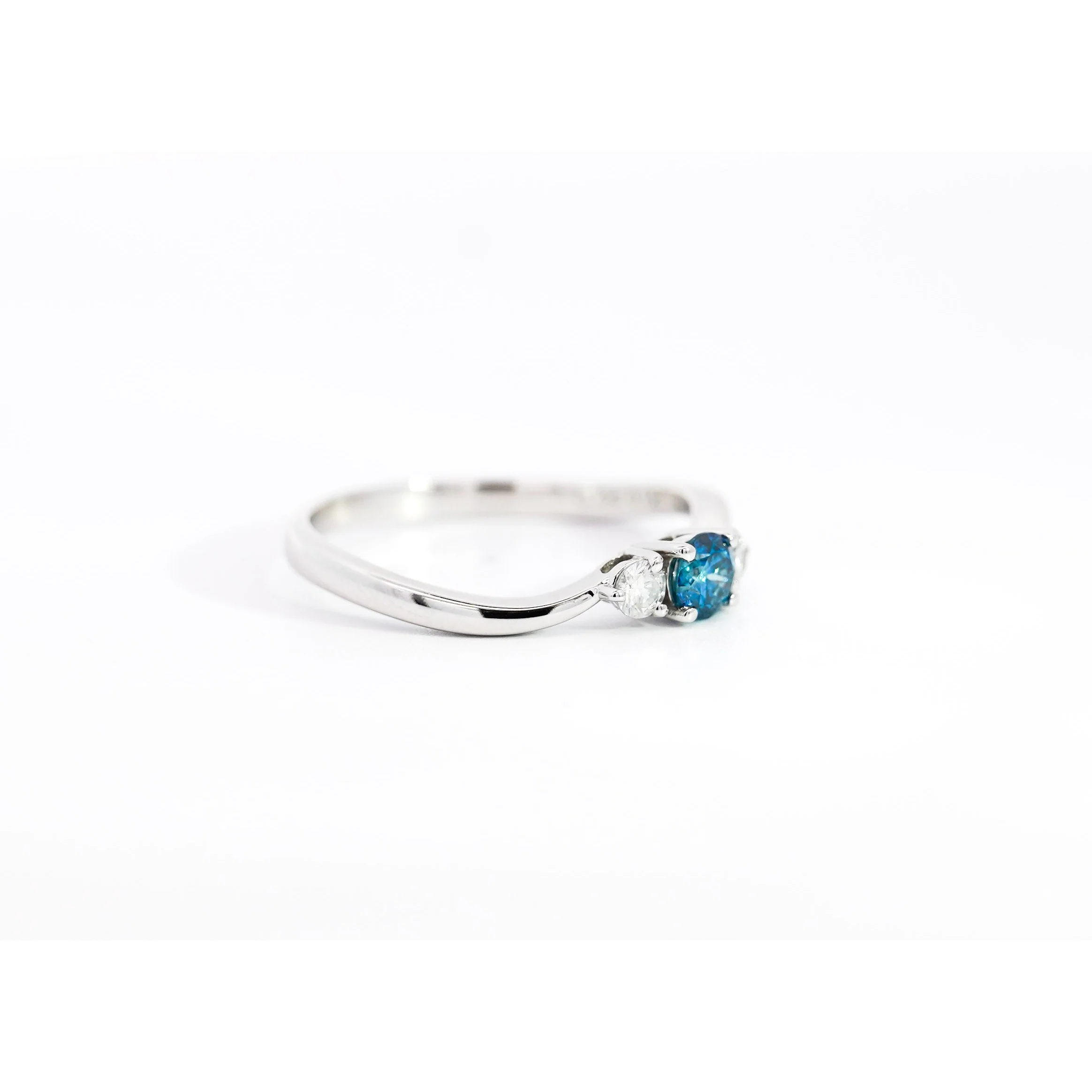 1/3 CTW Natural Blue and White Diamond Curved Mini Three Stone Ring in 14K White Gold - Image 3