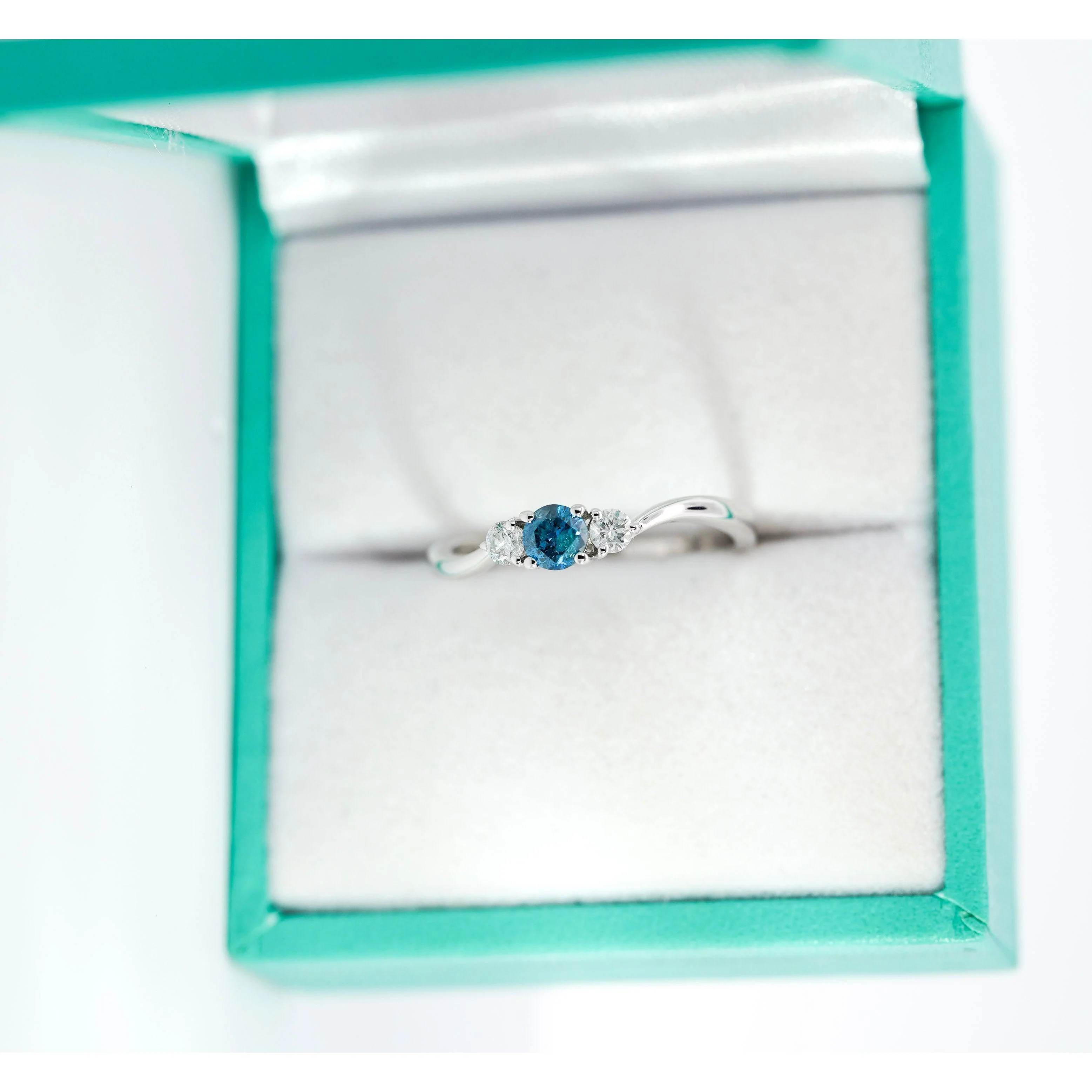 1/3 CTW Natural Blue and White Diamond Curved Mini Three Stone Ring in 14K White Gold - Image 5